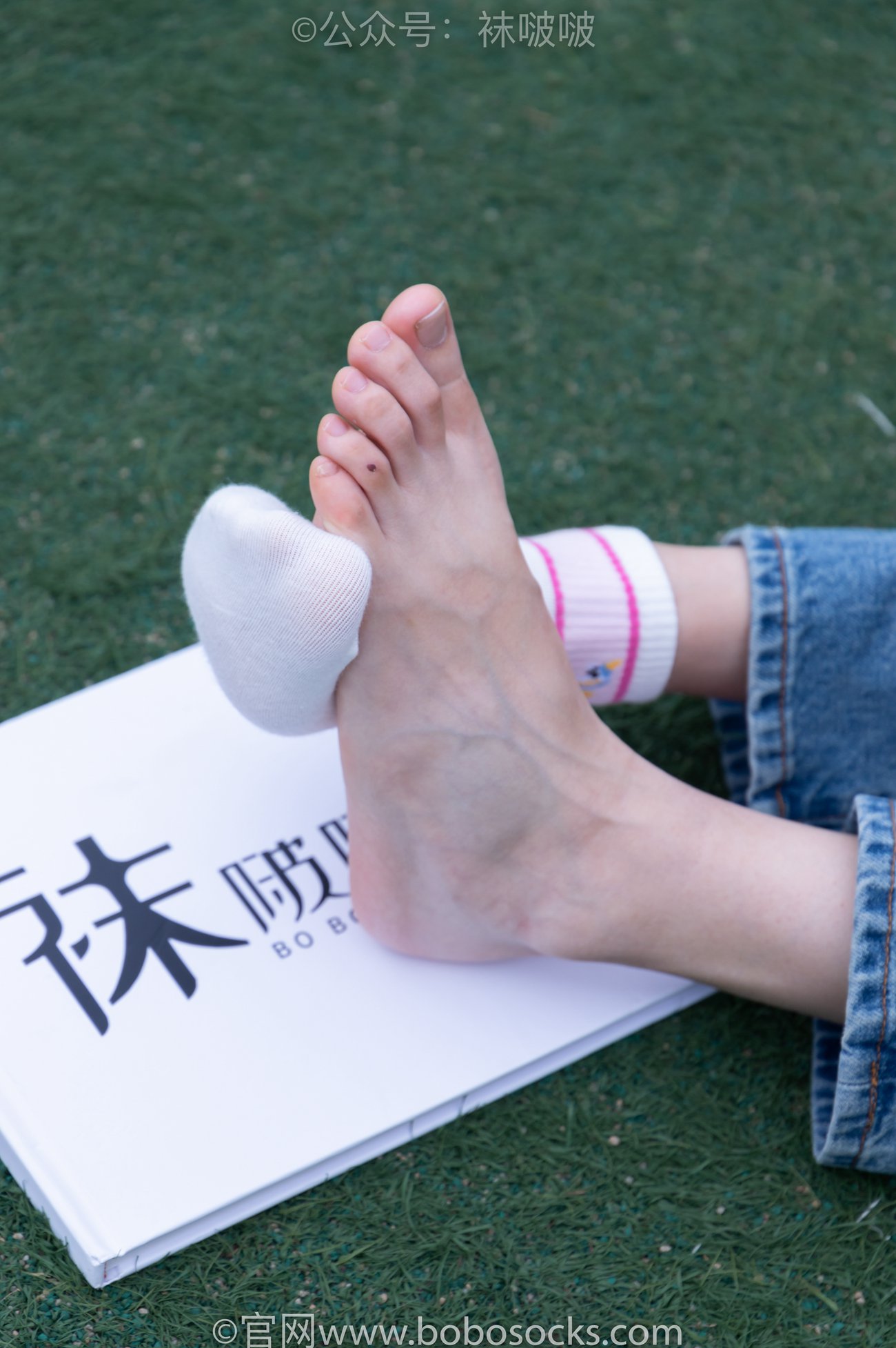 图片[61]-[BoBoSocks袜啵啵]NO.004 泡芙-vans帆布鞋、白棉袜、裸足[127P] – 速更版-美库