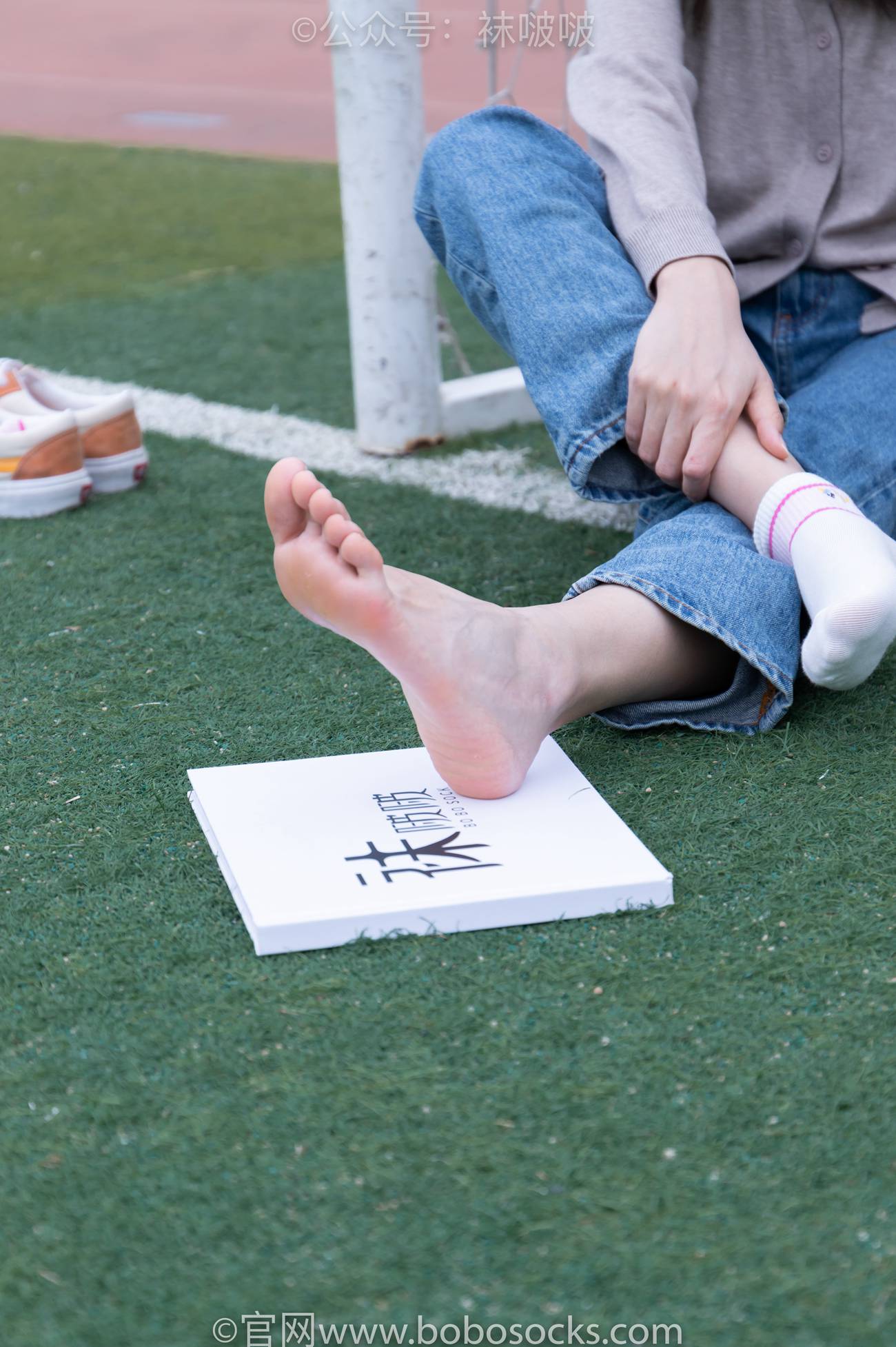 图片[71]-[BoBoSocks袜啵啵]NO.004 泡芙-vans帆布鞋、白棉袜、裸足[127P] – 速更版-美库