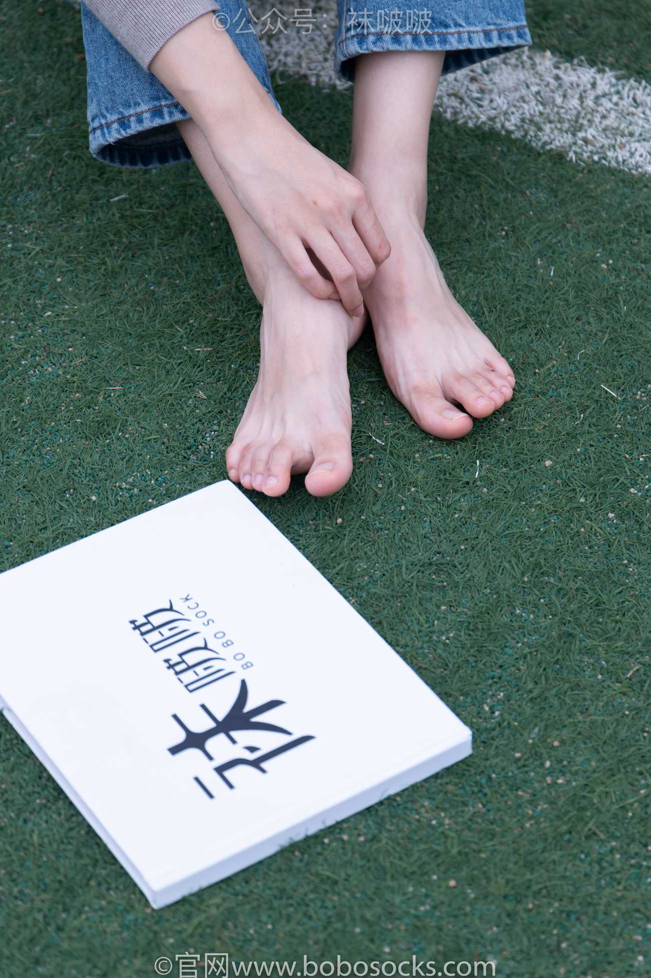 图片[92]-[BoBoSocks袜啵啵]NO.004 泡芙-vans帆布鞋、白棉袜、裸足[127P] – 速更版-美库