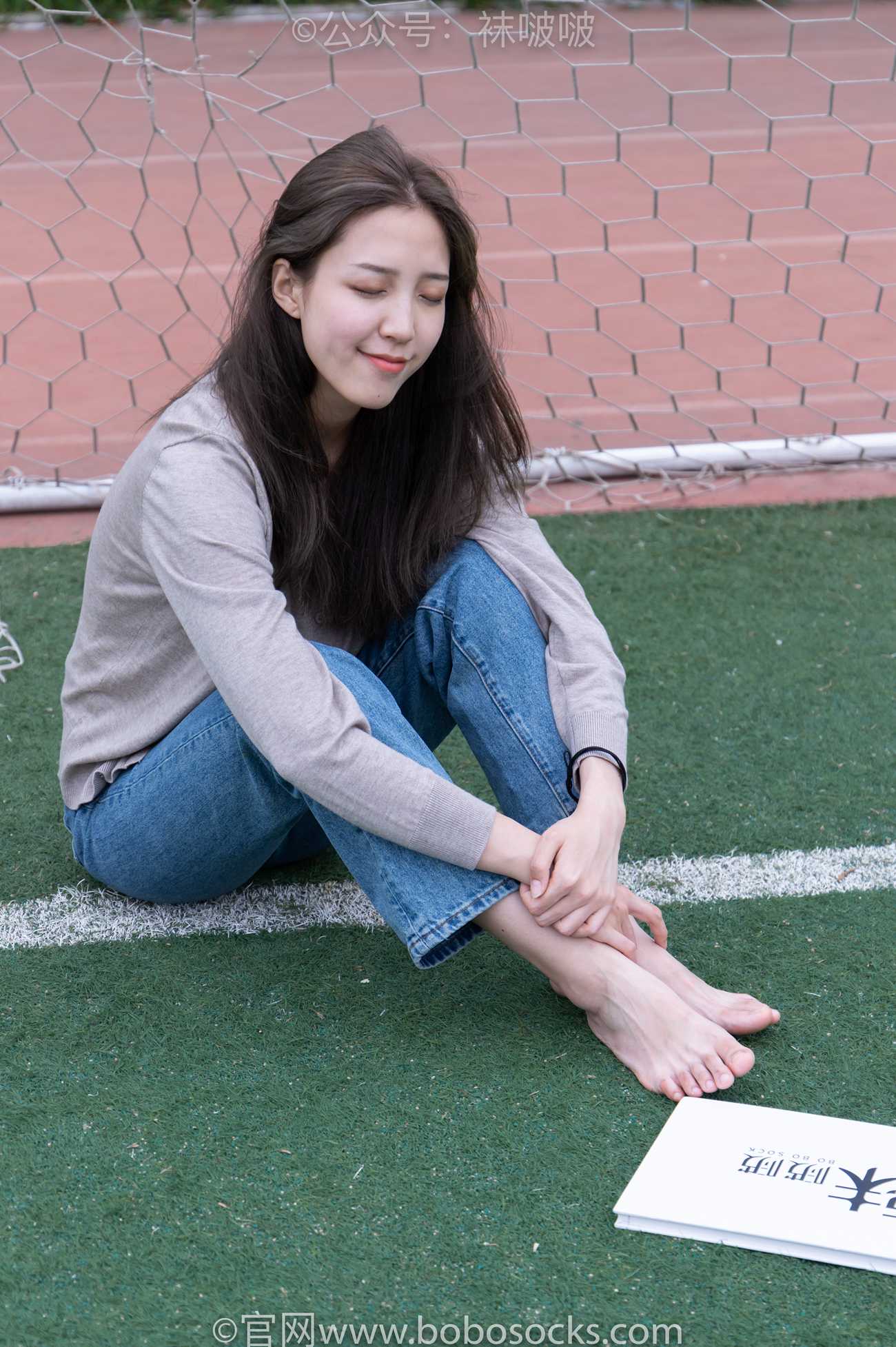 图片[94]-[BoBoSocks袜啵啵]NO.004 泡芙-vans帆布鞋、白棉袜、裸足[127P] – 速更版-美库