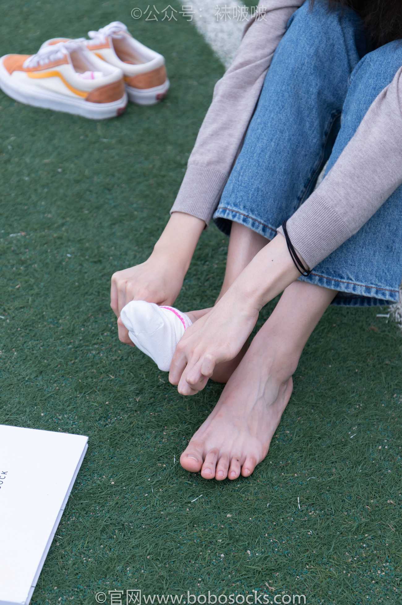 图片[99]-[BoBoSocks袜啵啵]NO.004 泡芙-vans帆布鞋、白棉袜、裸足[127P] – 速更版-美库