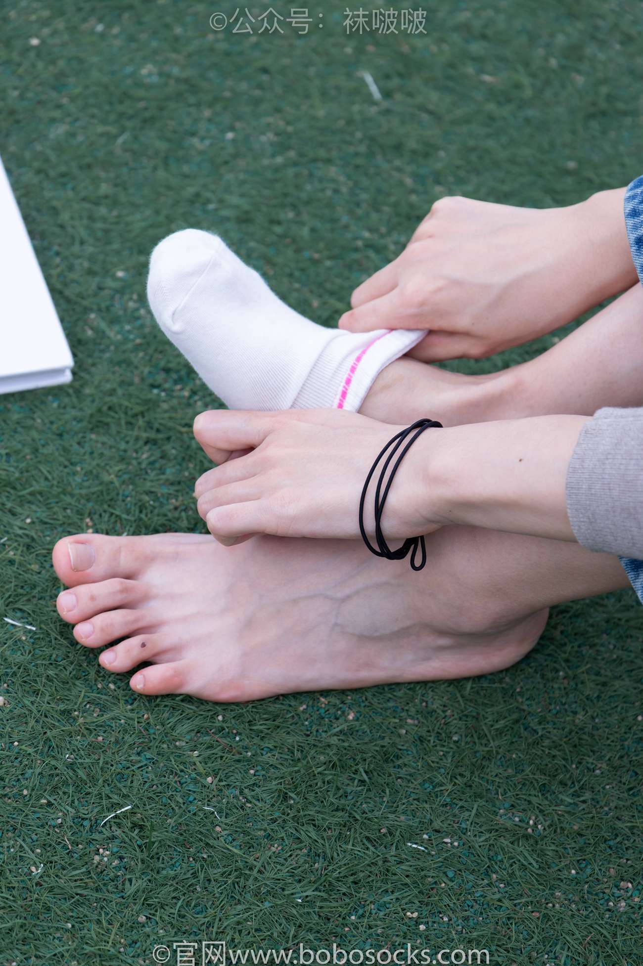 图片[101]-[BoBoSocks袜啵啵]NO.004 泡芙-vans帆布鞋、白棉袜、裸足[127P] – 速更版-美库