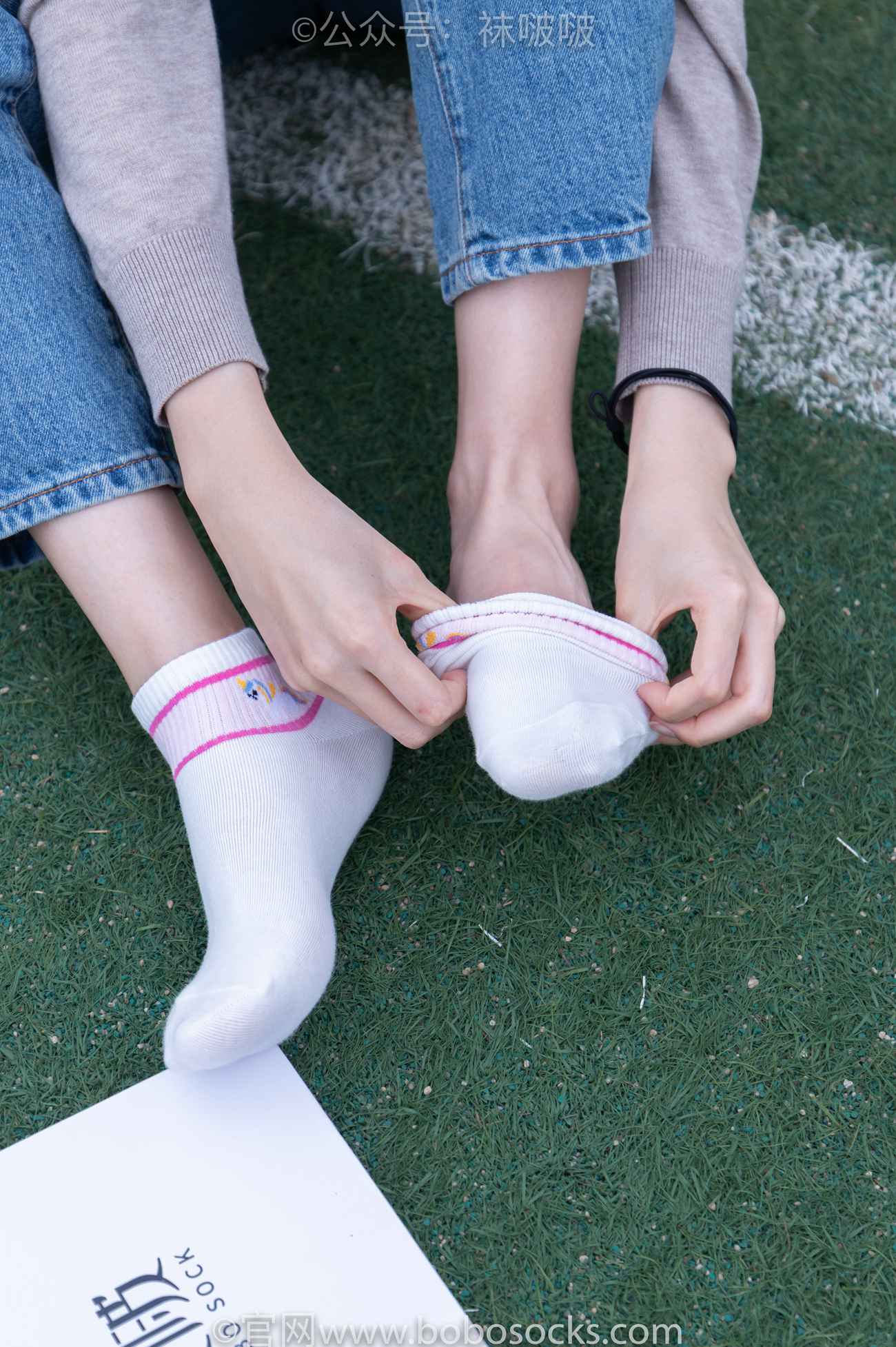 图片[103]-[BoBoSocks袜啵啵]NO.004 泡芙-vans帆布鞋、白棉袜、裸足[127P] – 速更版-美库