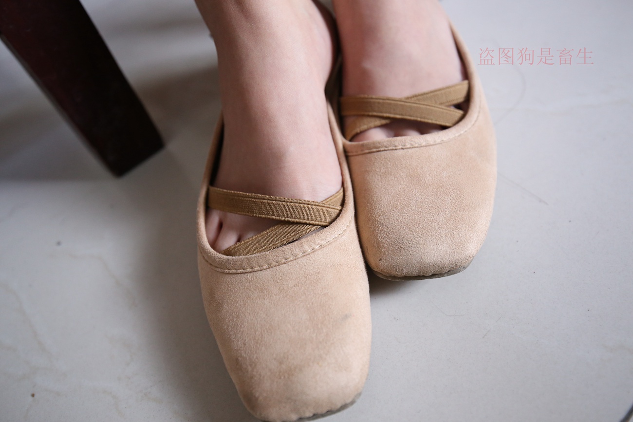 图片[23]-大西瓜爱牙膏-早期作品-Z5-4 电梯冰丝+裸足(1)[136P] – 速更版-美库