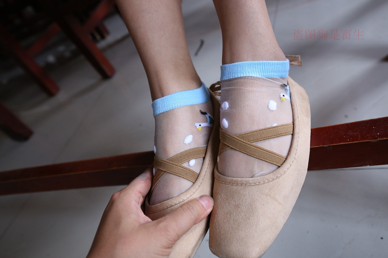 图片[43]-大西瓜爱牙膏-早期作品-Z5-4 电梯冰丝+裸足(1)[136P] – 速更版-美库