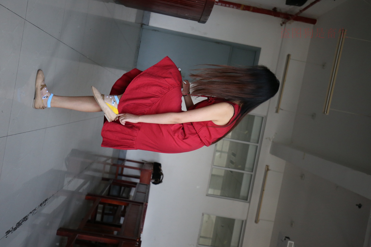 图片[36]-大西瓜爱牙膏-早期作品-Z5-4 电梯冰丝+裸足(2)[180P] – 速更版-美库