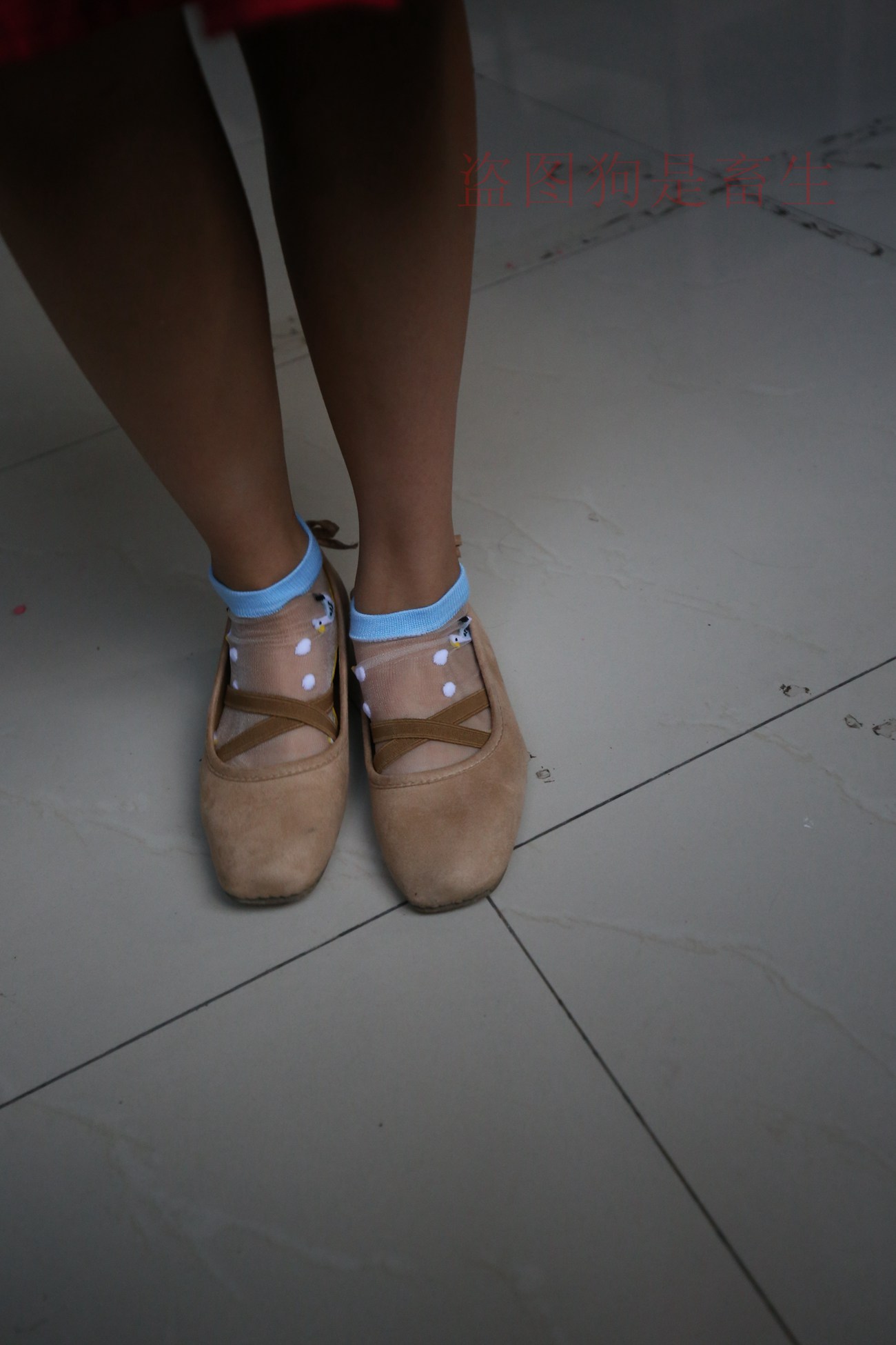 图片[44]-大西瓜爱牙膏-早期作品-Z5-4 电梯冰丝+裸足(2)[180P] – 速更版-美库