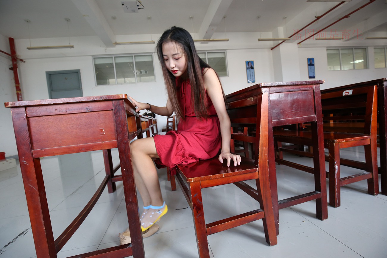 图片[113]-大西瓜爱牙膏-早期作品-Z5-4 电梯冰丝+裸足(1)[136P] – 速更版-美库