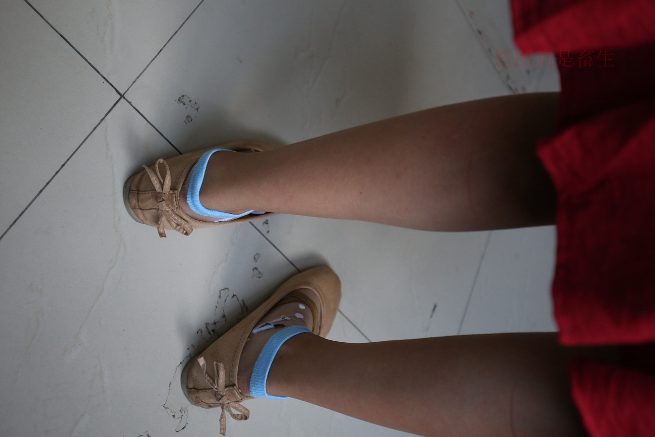 图片[58]-大西瓜爱牙膏-早期作品-Z5-4 电梯冰丝+裸足(2)[180P] – 速更版-美库