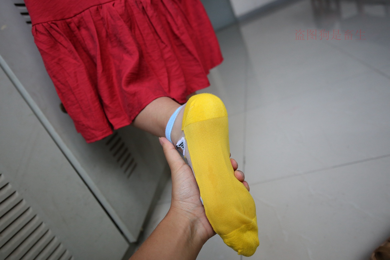 图片[66]-大西瓜爱牙膏-早期作品-Z5-4 电梯冰丝+裸足(2)[180P] – 速更版-美库