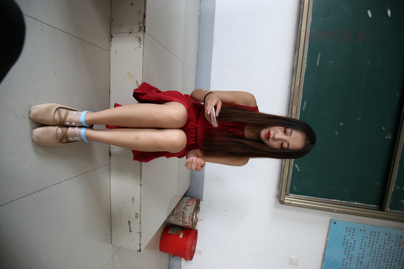 图片[76]-大西瓜爱牙膏-早期作品-Z5-4 电梯冰丝+裸足(2)[180P] – 速更版-美库