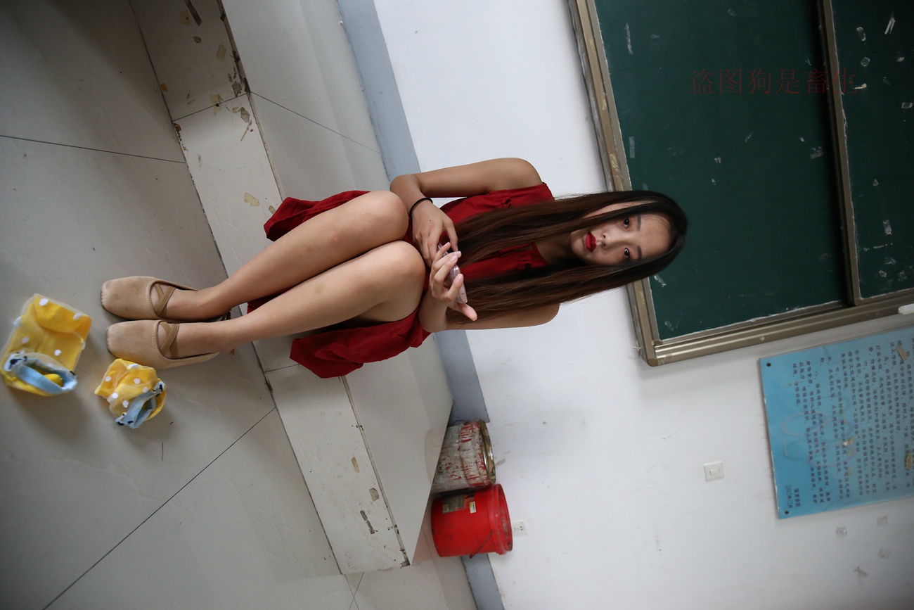 图片[122]-大西瓜爱牙膏-早期作品-Z5-4 电梯冰丝+裸足(2)[180P] – 速更版-美库