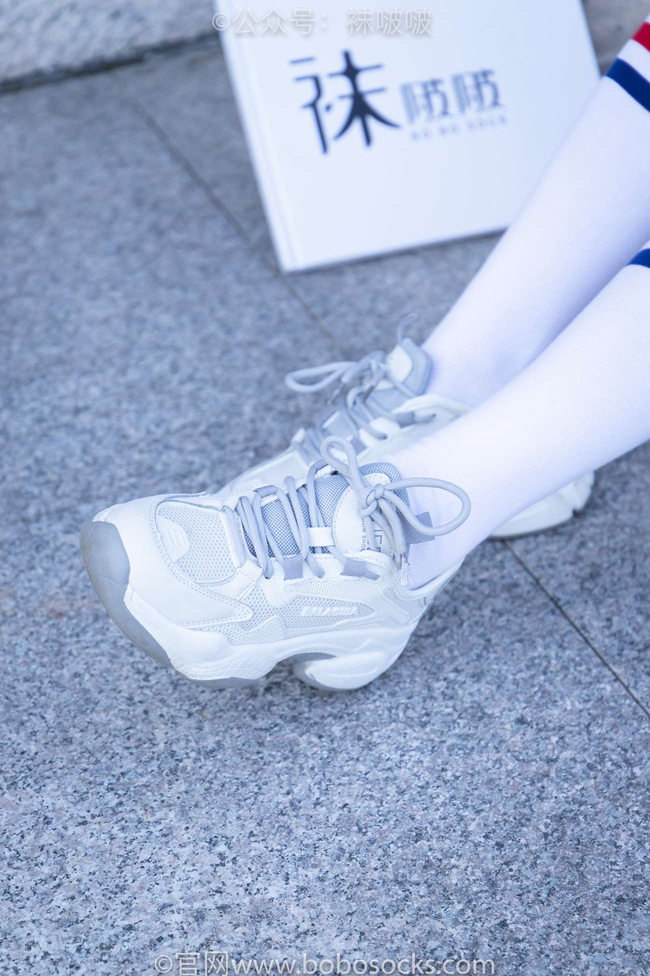 图片[16]-[BoBoSocks袜啵啵]NO.006 小米-运动鞋、白色小腿袜、裸足[130P] – 速更版-美库