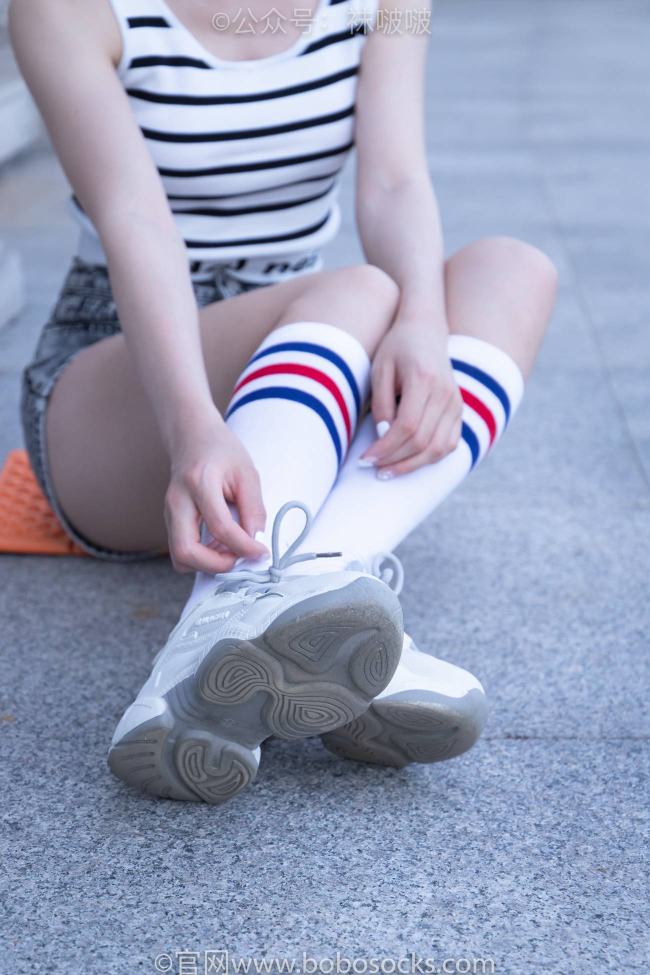 图片[23]-[BoBoSocks袜啵啵]NO.006 小米-运动鞋、白色小腿袜、裸足[130P] – 速更版-美库