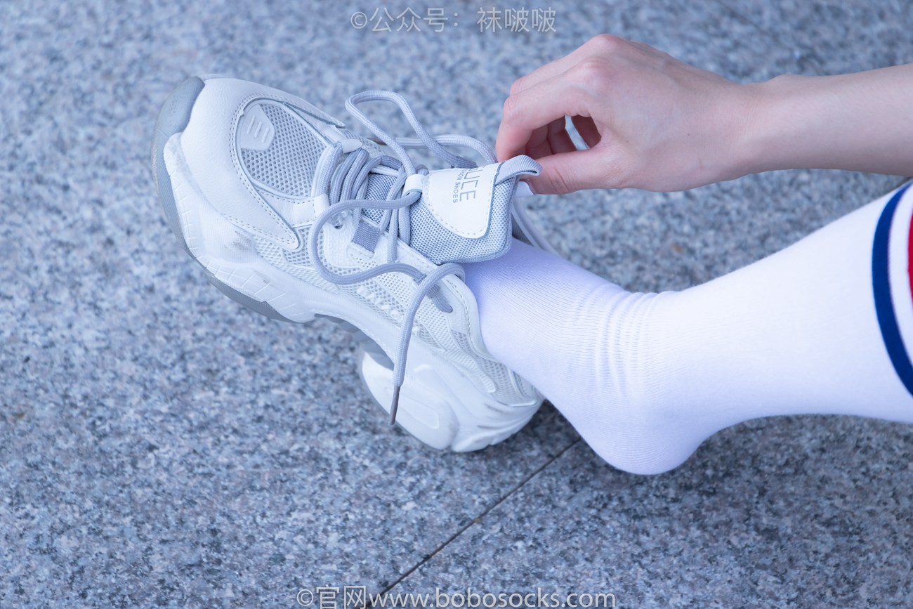 图片[27]-[BoBoSocks袜啵啵]NO.006 小米-运动鞋、白色小腿袜、裸足[130P] – 速更版-美库