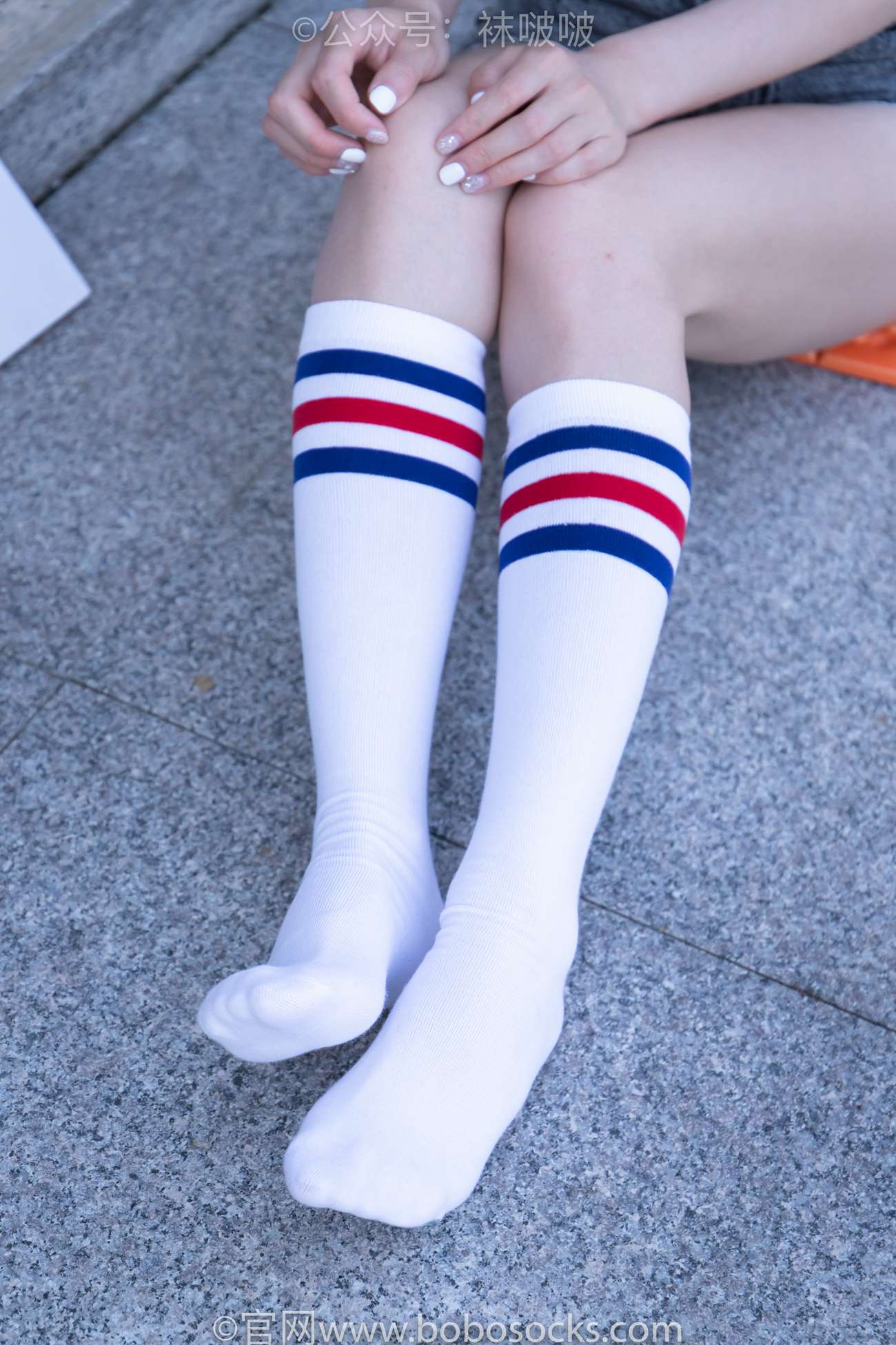 图片[38]-[BoBoSocks袜啵啵]NO.006 小米-运动鞋、白色小腿袜、裸足[130P] – 速更版-美库