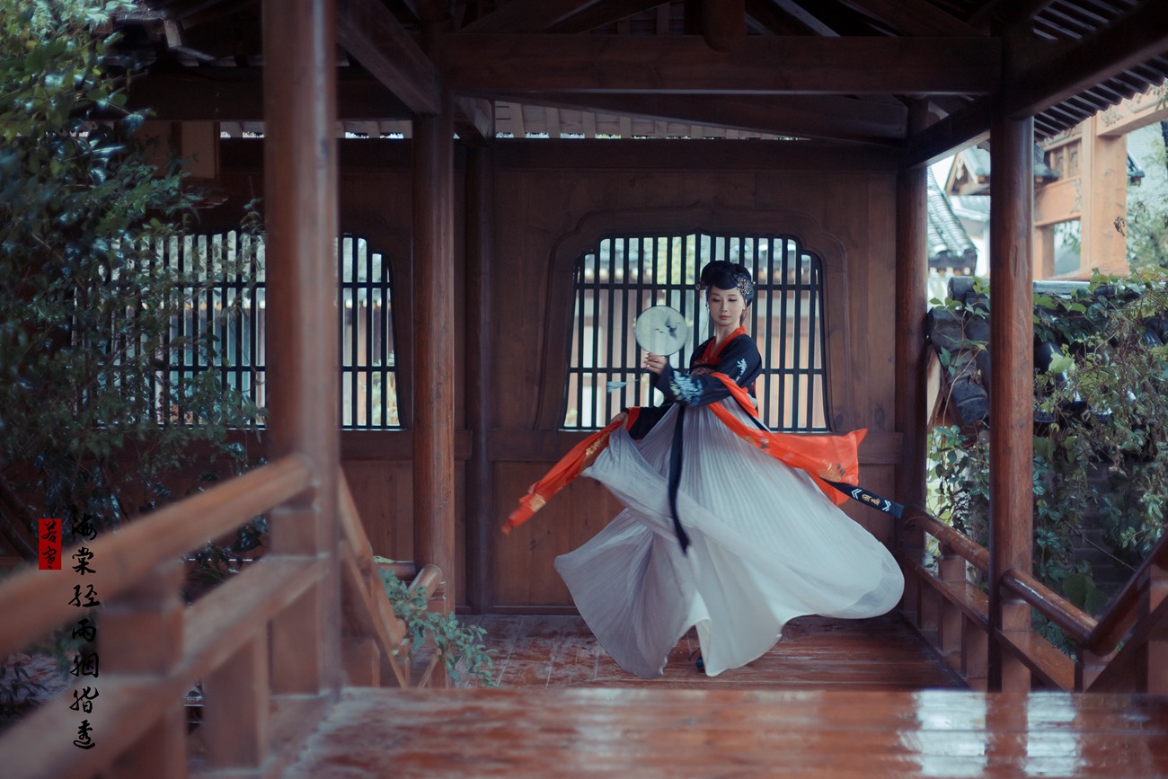 图片[28]-[YITUYU艺图语] 2021.08.21 海棠轻语烟脂透 唱小游 [39P] – 速更版-美库