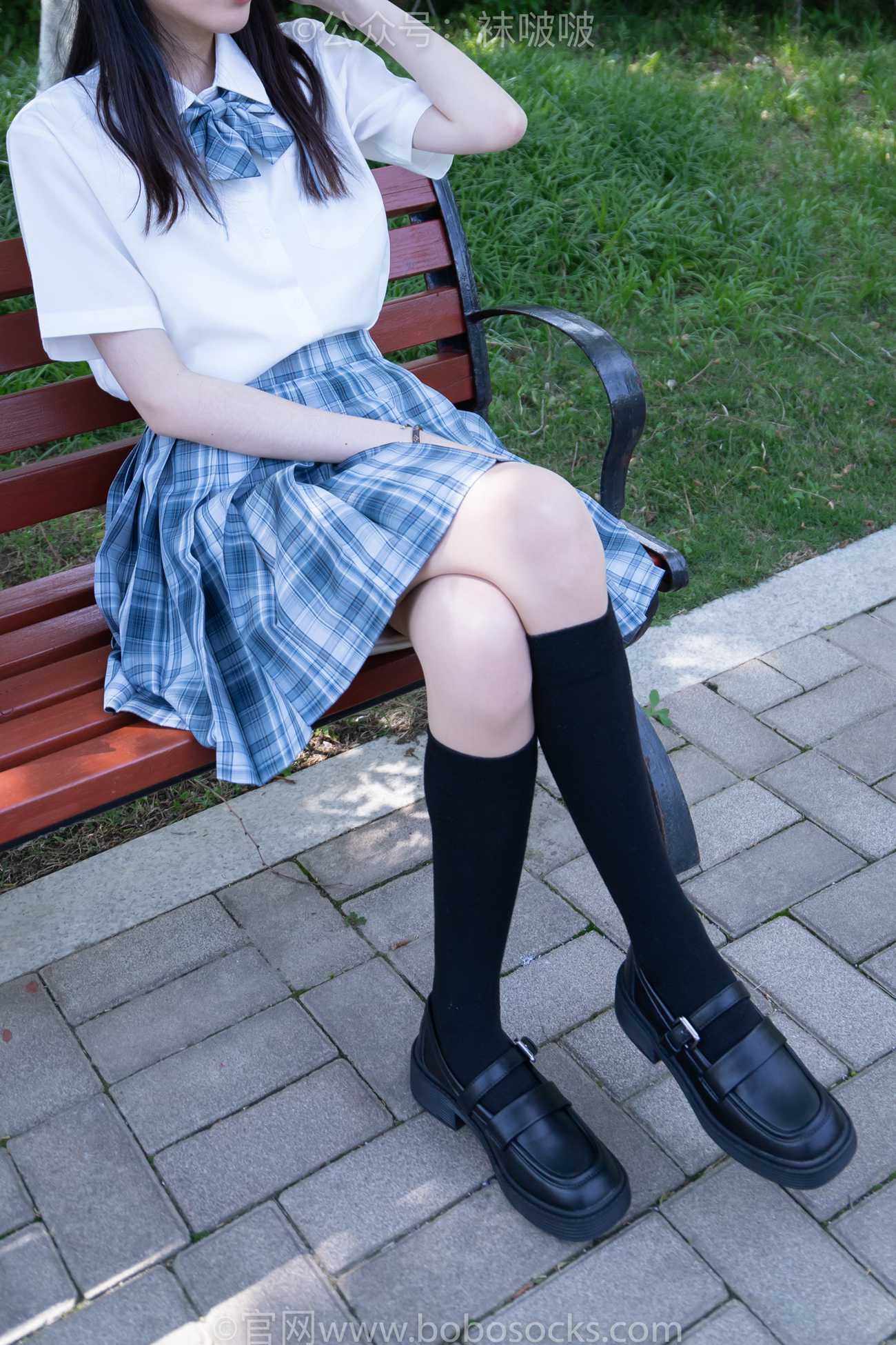 图片[32]-[BoBoSocks袜啵啵]NO.007 稚予-JK制服、皮鞋、黑色中筒棉袜、肉丝[143P] – 速更版-美库