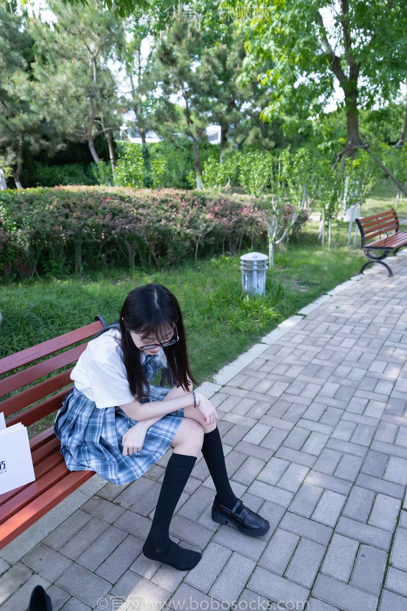 图片[52]-[BoBoSocks袜啵啵]NO.007 稚予-JK制服、皮鞋、黑色中筒棉袜、肉丝[143P] – 速更版-美库