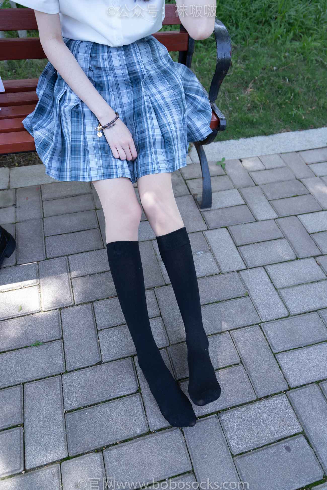 图片[64]-[BoBoSocks袜啵啵]NO.007 稚予-JK制服、皮鞋、黑色中筒棉袜、肉丝[143P] – 速更版-美库