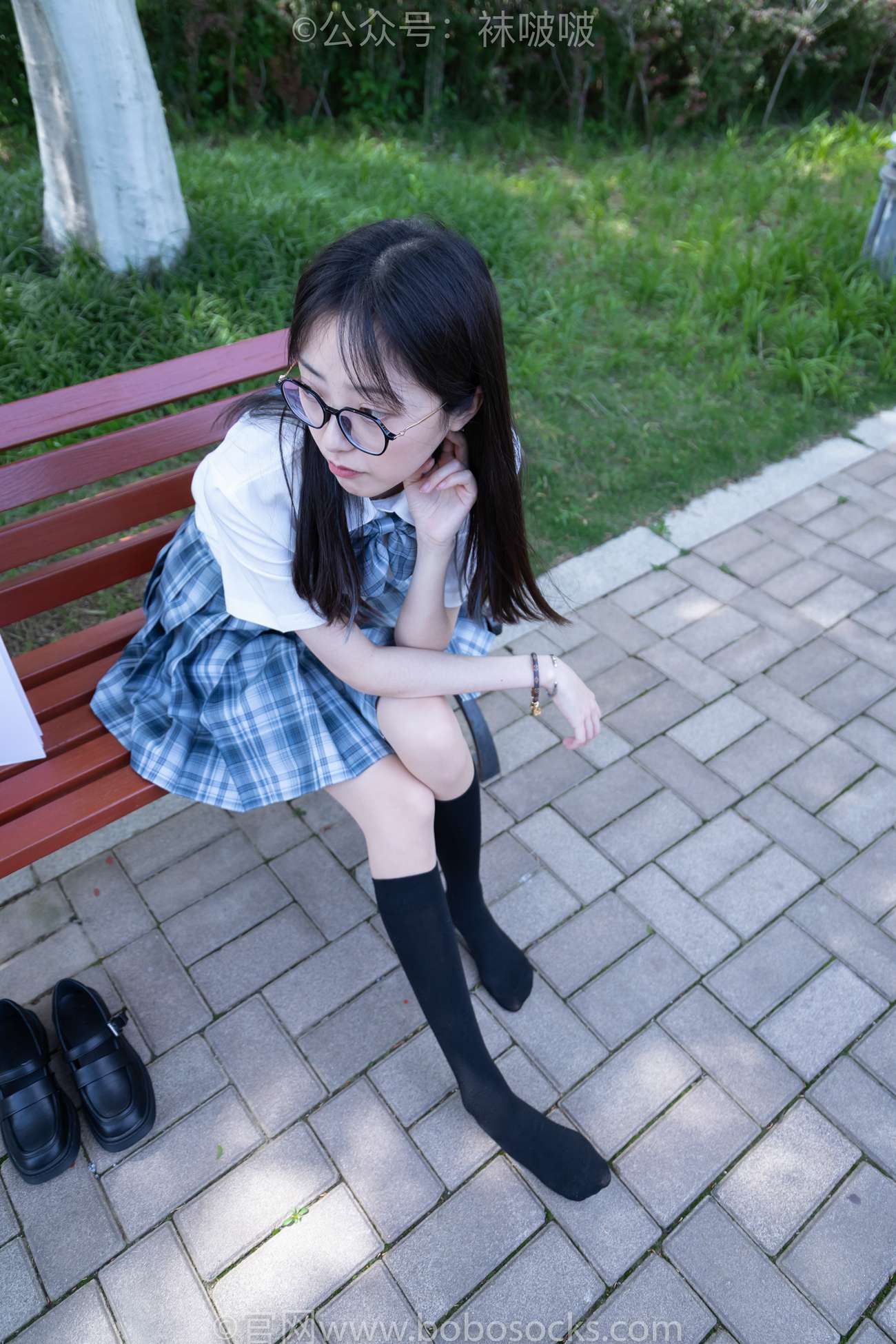 图片[71]-[BoBoSocks袜啵啵]NO.007 稚予-JK制服、皮鞋、黑色中筒棉袜、肉丝[143P] – 速更版-美库