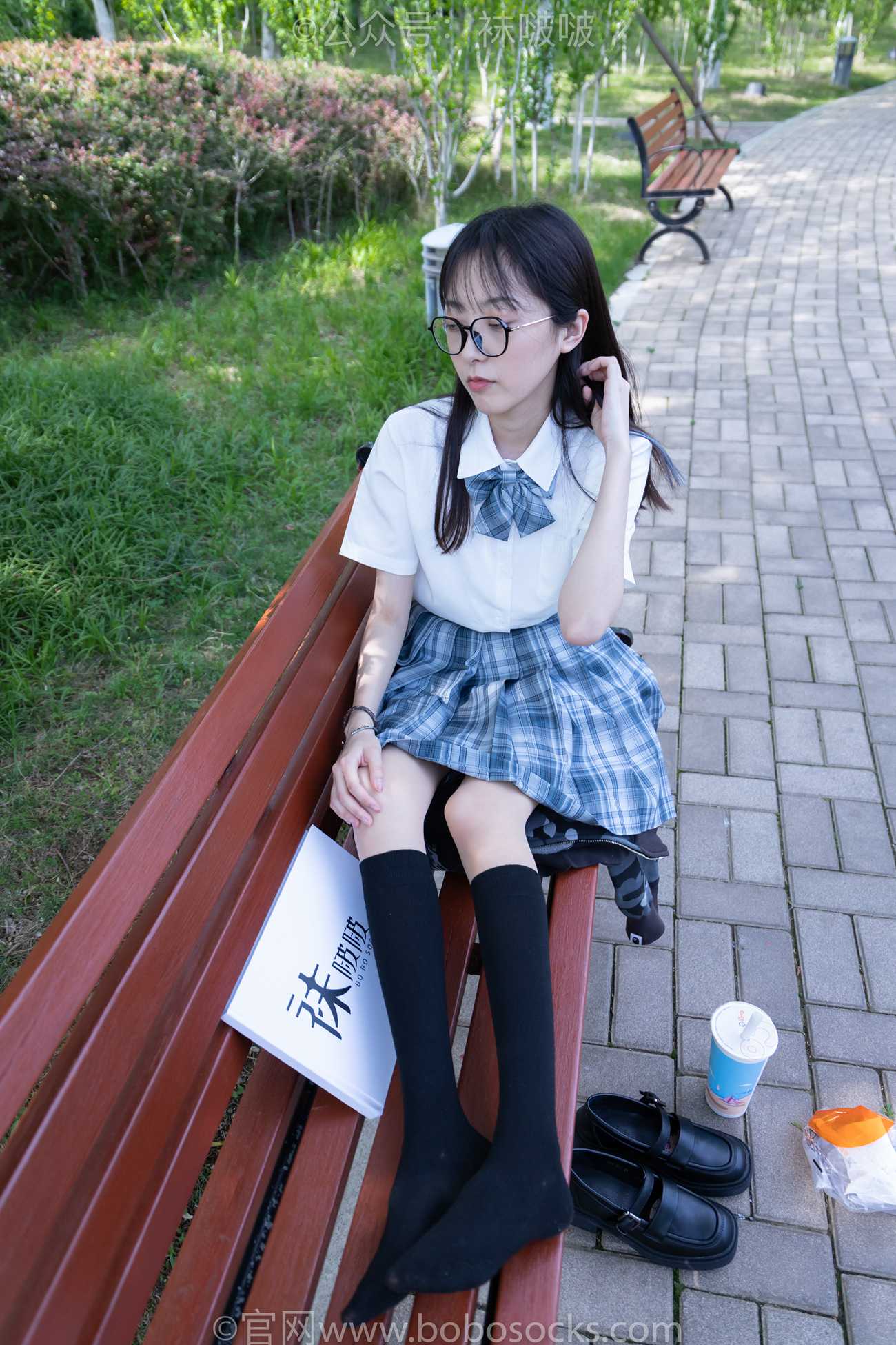 图片[93]-[BoBoSocks袜啵啵]NO.007 稚予-JK制服、皮鞋、黑色中筒棉袜、肉丝[143P] – 速更版-美库