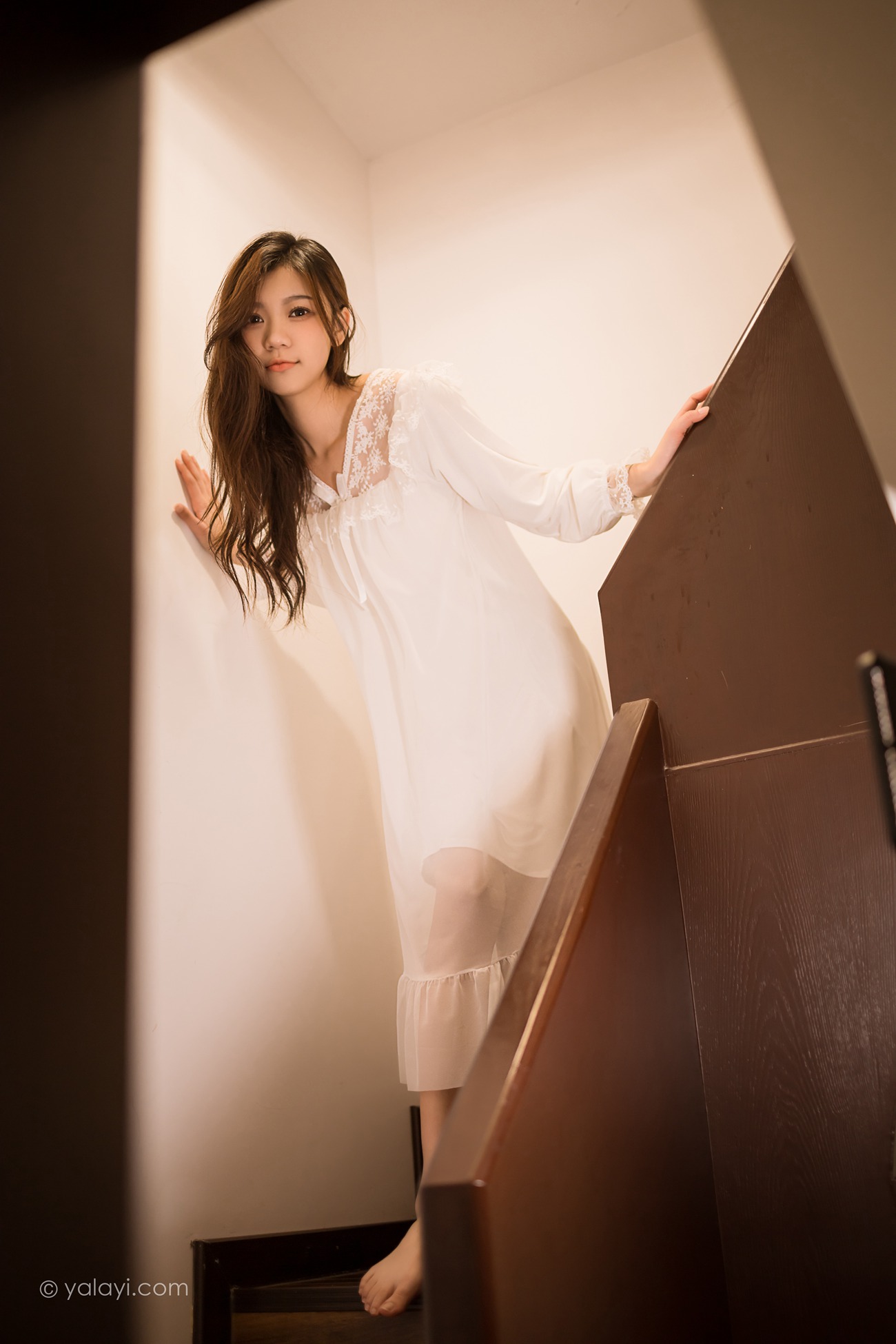 图片[34]-[YALAYI雅拉伊] 2022.03.30 NO.915 阁楼 梓瑶 [46P] – 速更版-美库