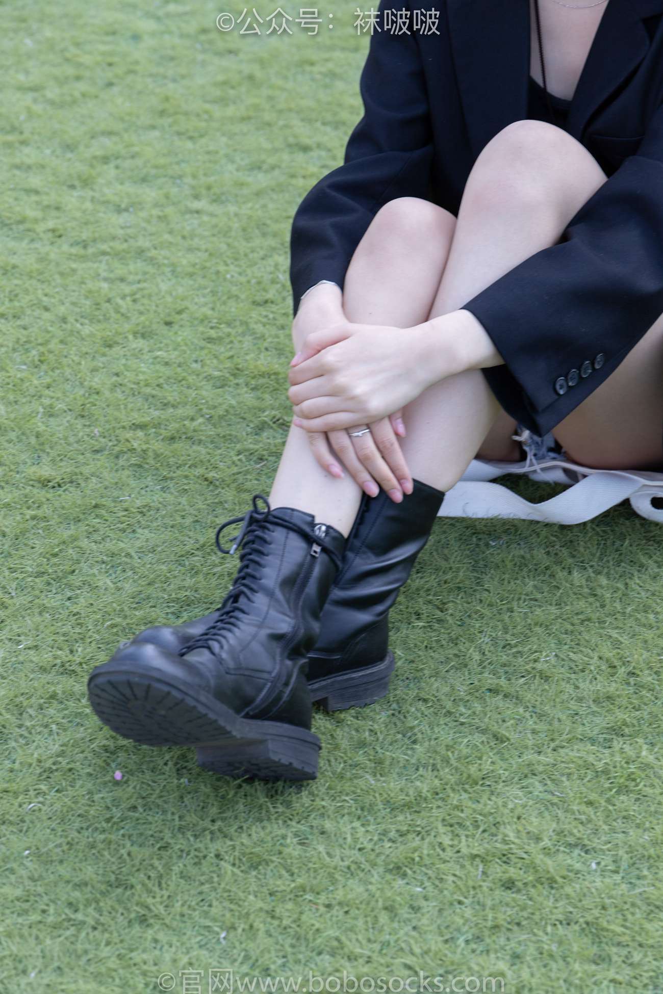 图片[18]-[BoBoSocks袜啵啵]NO.010 小甜豆-马丁靴、白色短棉袜、裸足[117P] – 速更版-美库