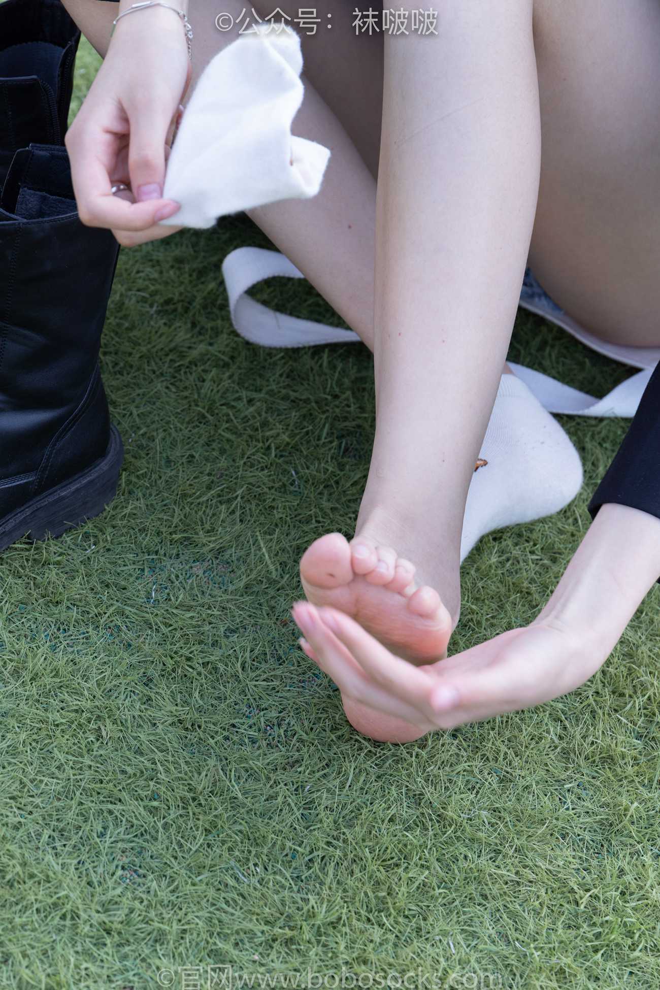 图片[102]-[BoBoSocks袜啵啵]NO.010 小甜豆-马丁靴、白色短棉袜、裸足[117P] – 速更版-美库