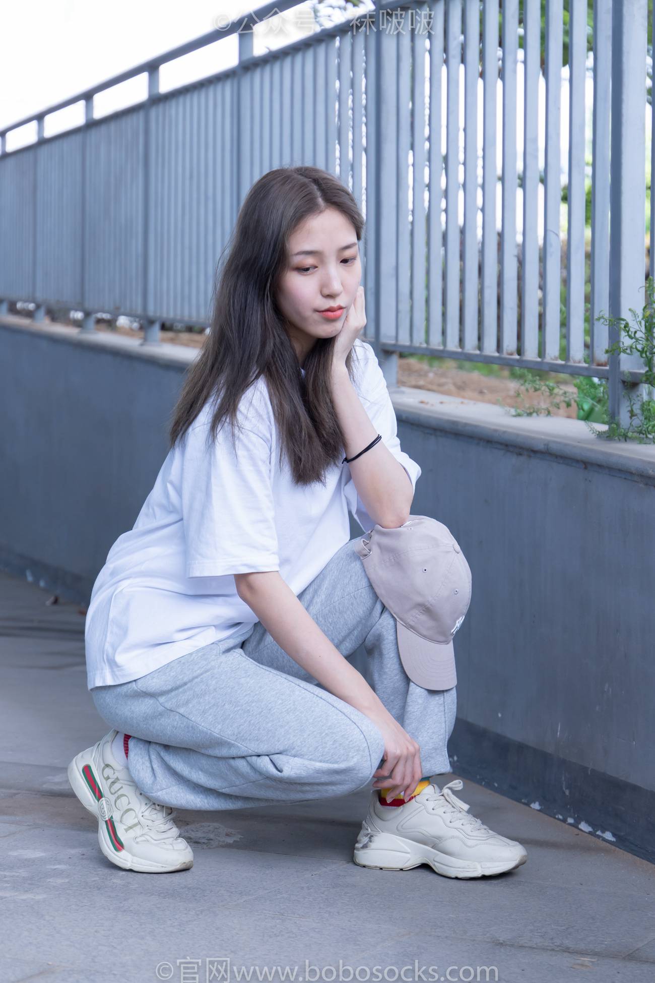 图片[11]-[BoBoSocks袜啵啵]NO.012 泡芙-运动鞋、白棉袜、裸足[132P] – 速更版-美库