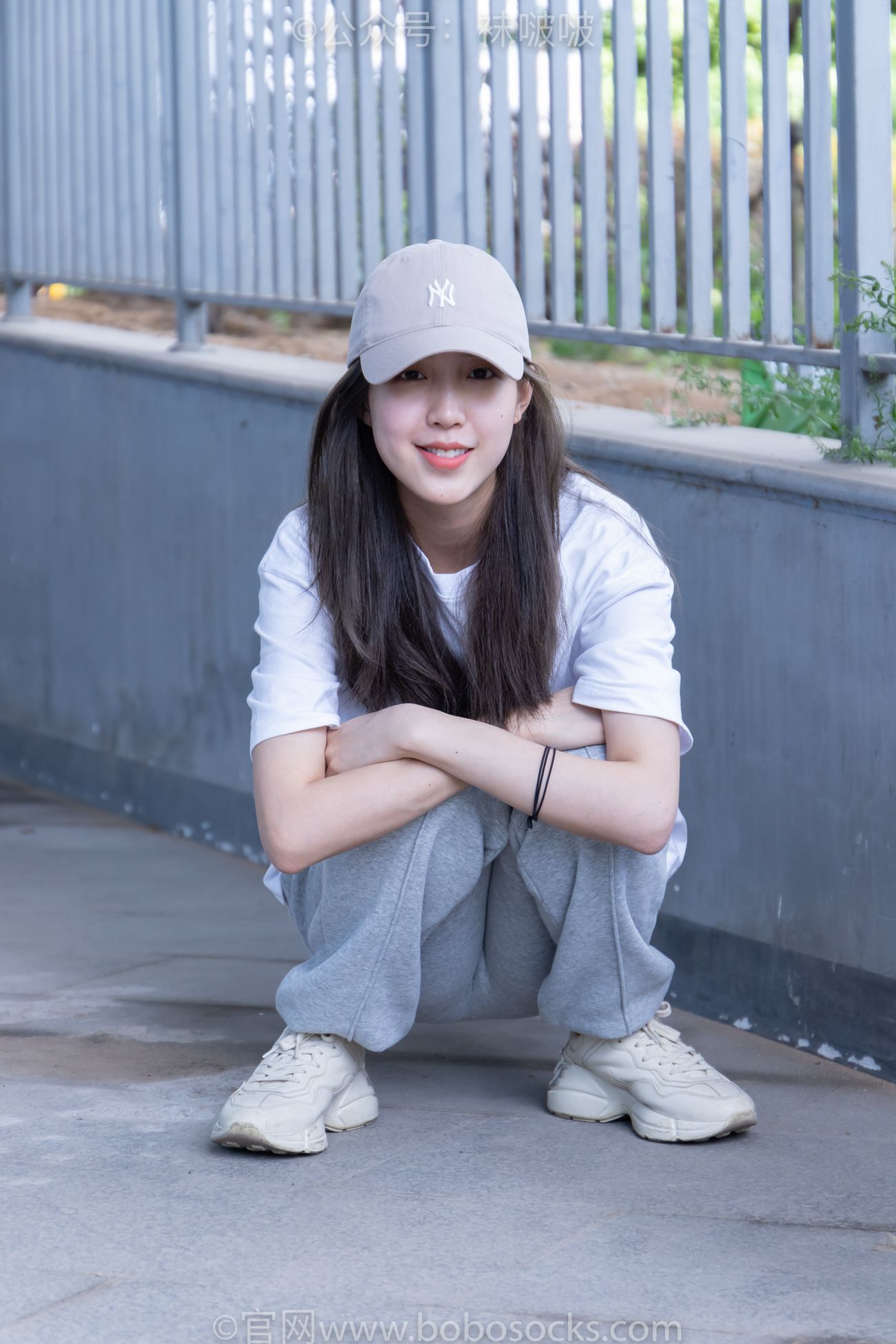 图片[18]-[BoBoSocks袜啵啵]NO.012 泡芙-运动鞋、白棉袜、裸足[132P] – 速更版-美库