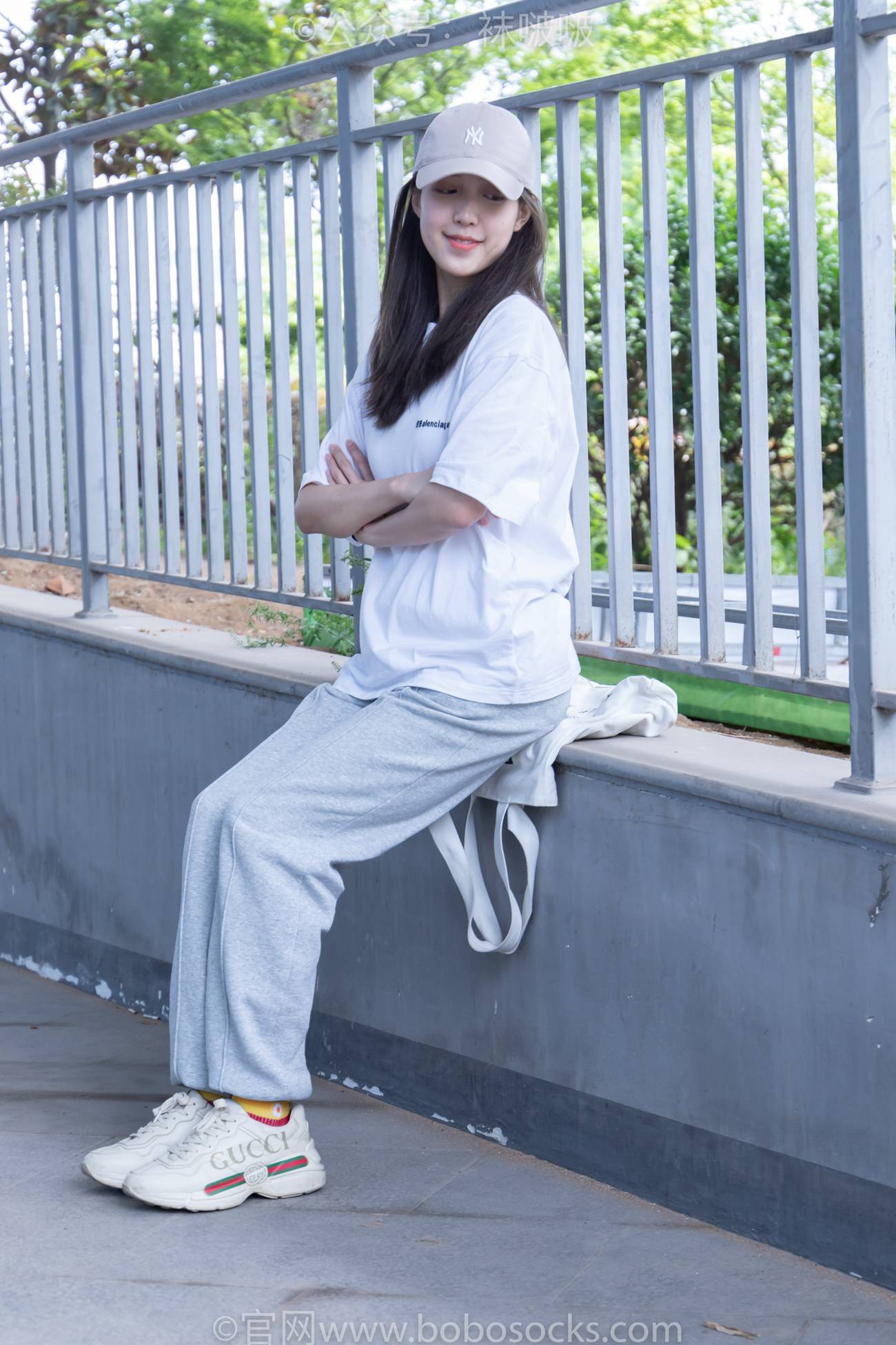 图片[20]-[BoBoSocks袜啵啵]NO.012 泡芙-运动鞋、白棉袜、裸足[132P] – 速更版-美库