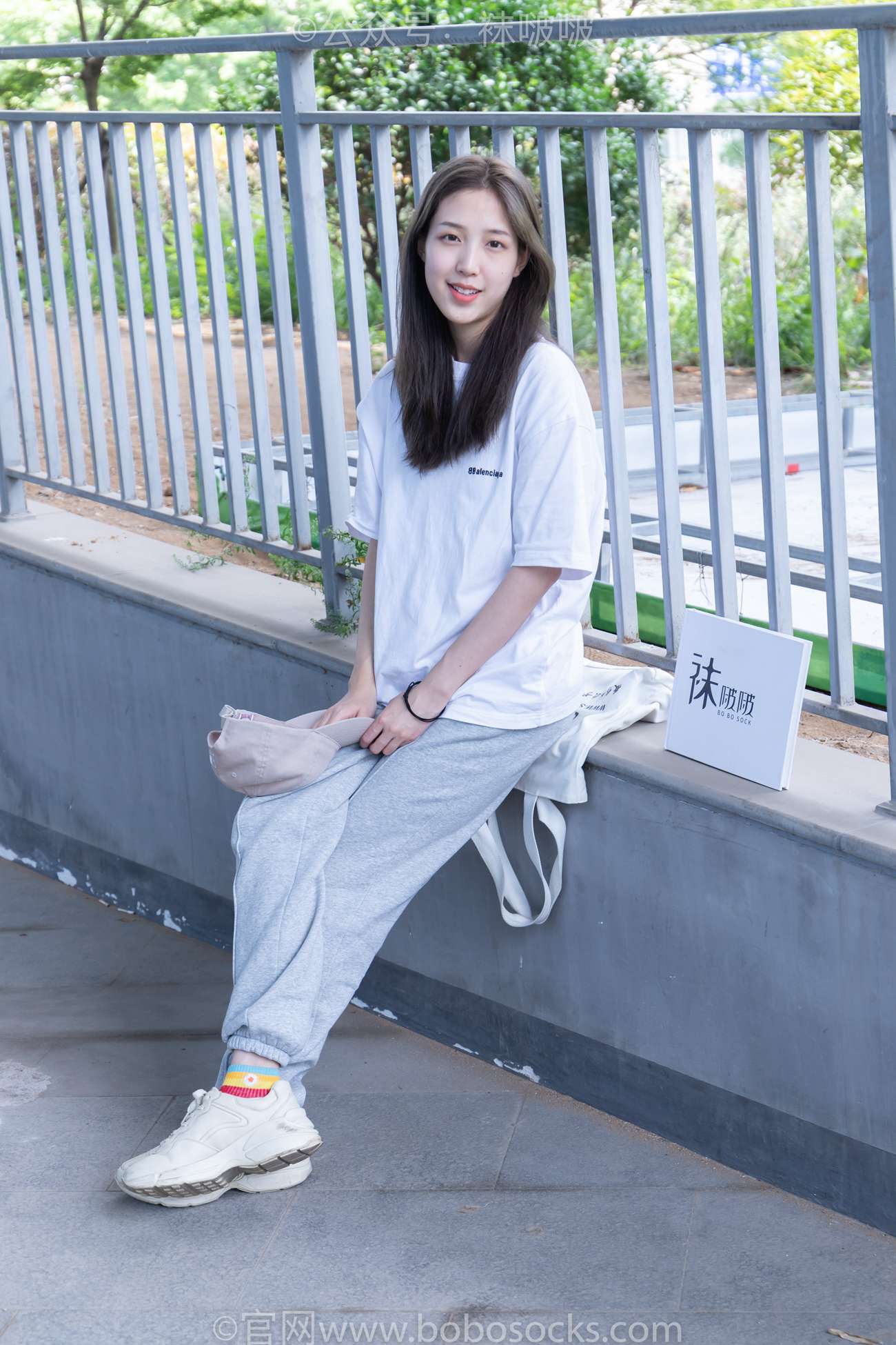 图片[22]-[BoBoSocks袜啵啵]NO.012 泡芙-运动鞋、白棉袜、裸足[132P] – 速更版-美库