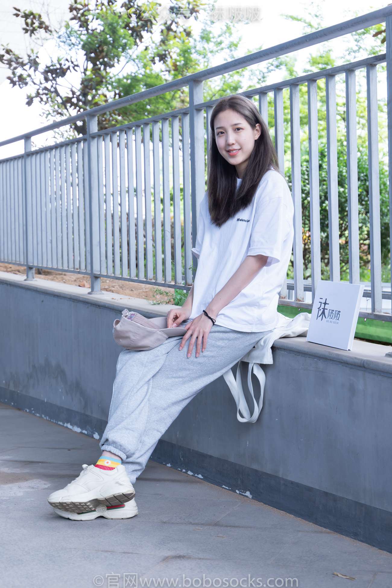 图片[24]-[BoBoSocks袜啵啵]NO.012 泡芙-运动鞋、白棉袜、裸足[132P] – 速更版-美库