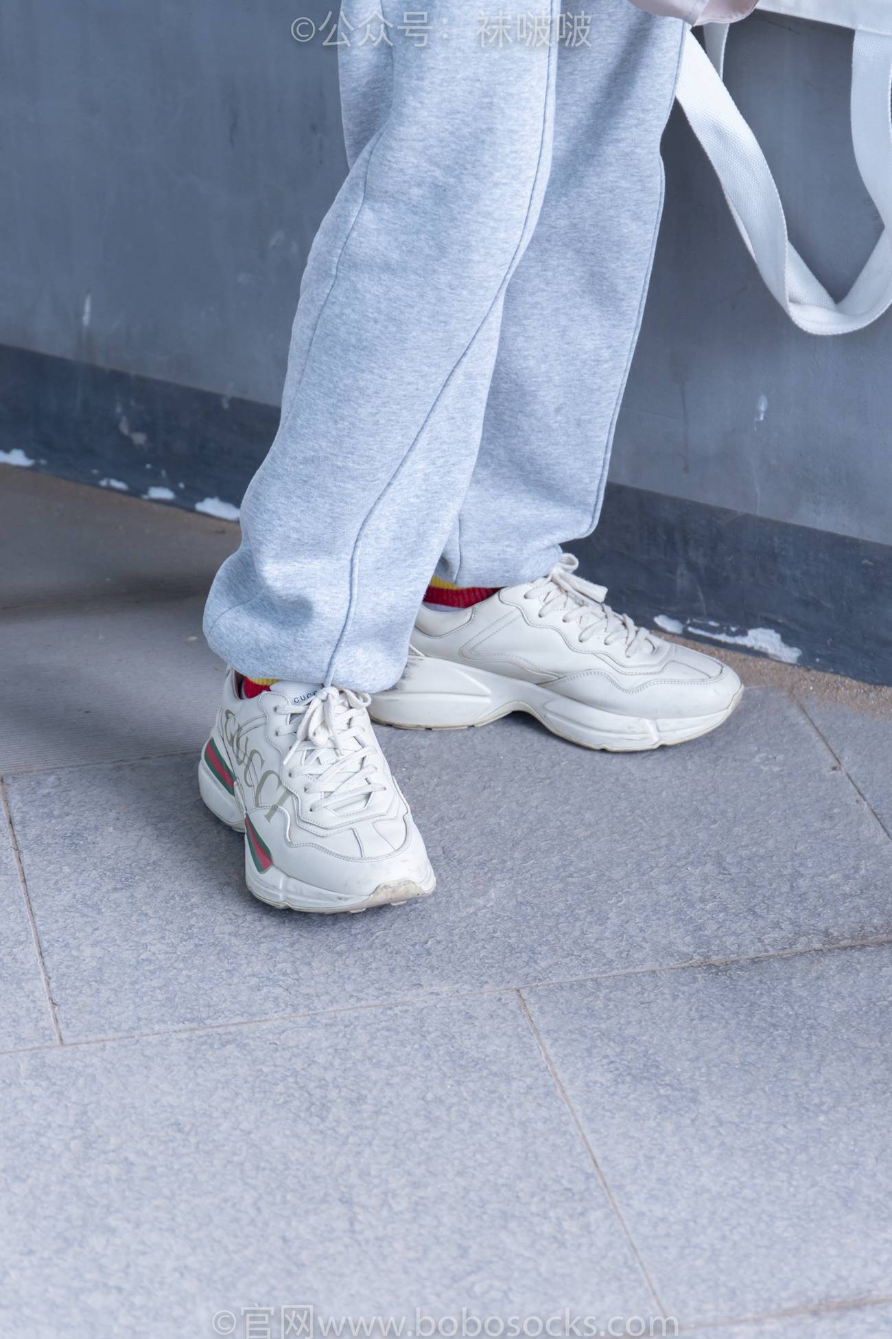 图片[25]-[BoBoSocks袜啵啵]NO.012 泡芙-运动鞋、白棉袜、裸足[132P] – 速更版-美库