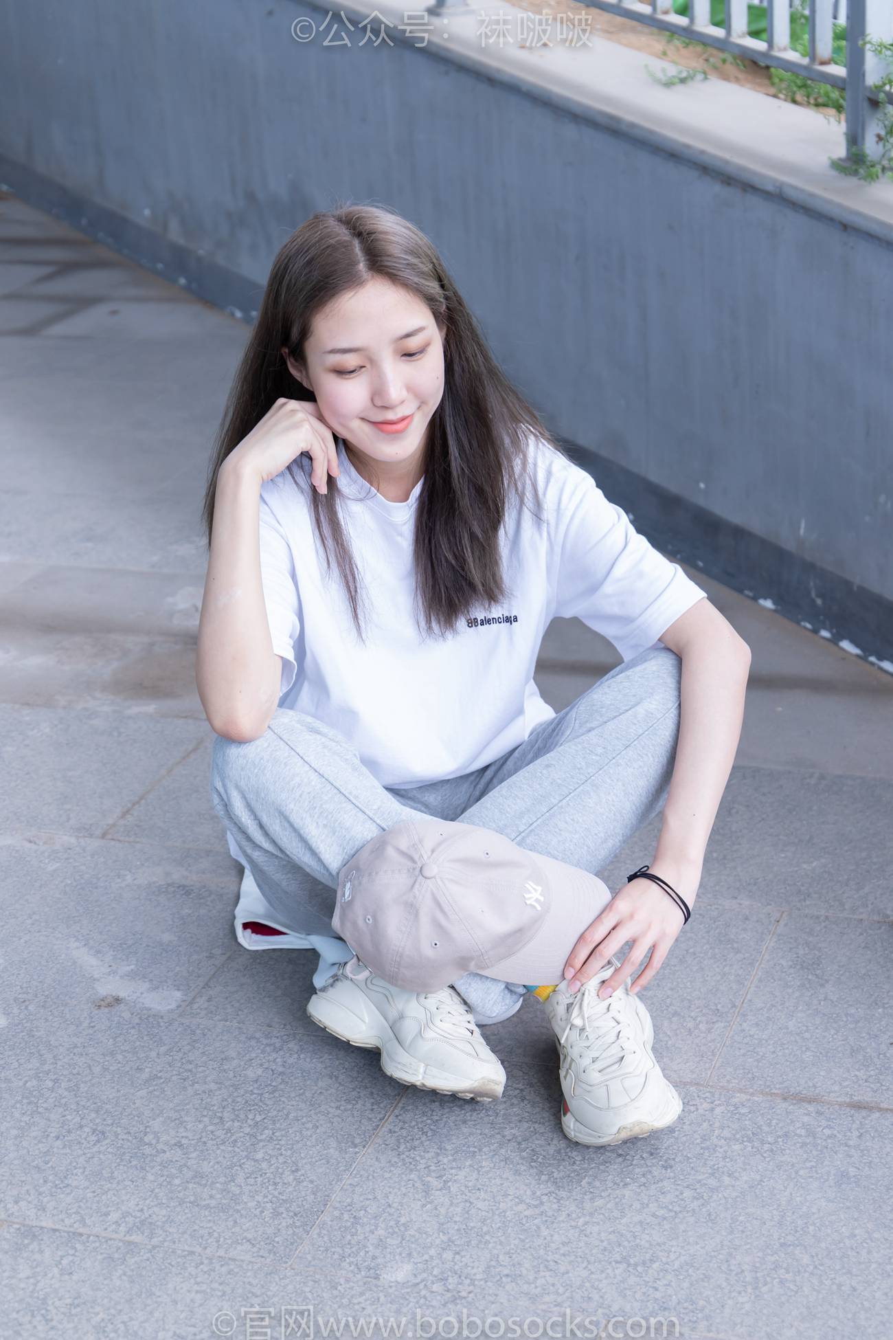 图片[27]-[BoBoSocks袜啵啵]NO.012 泡芙-运动鞋、白棉袜、裸足[132P] – 速更版-美库