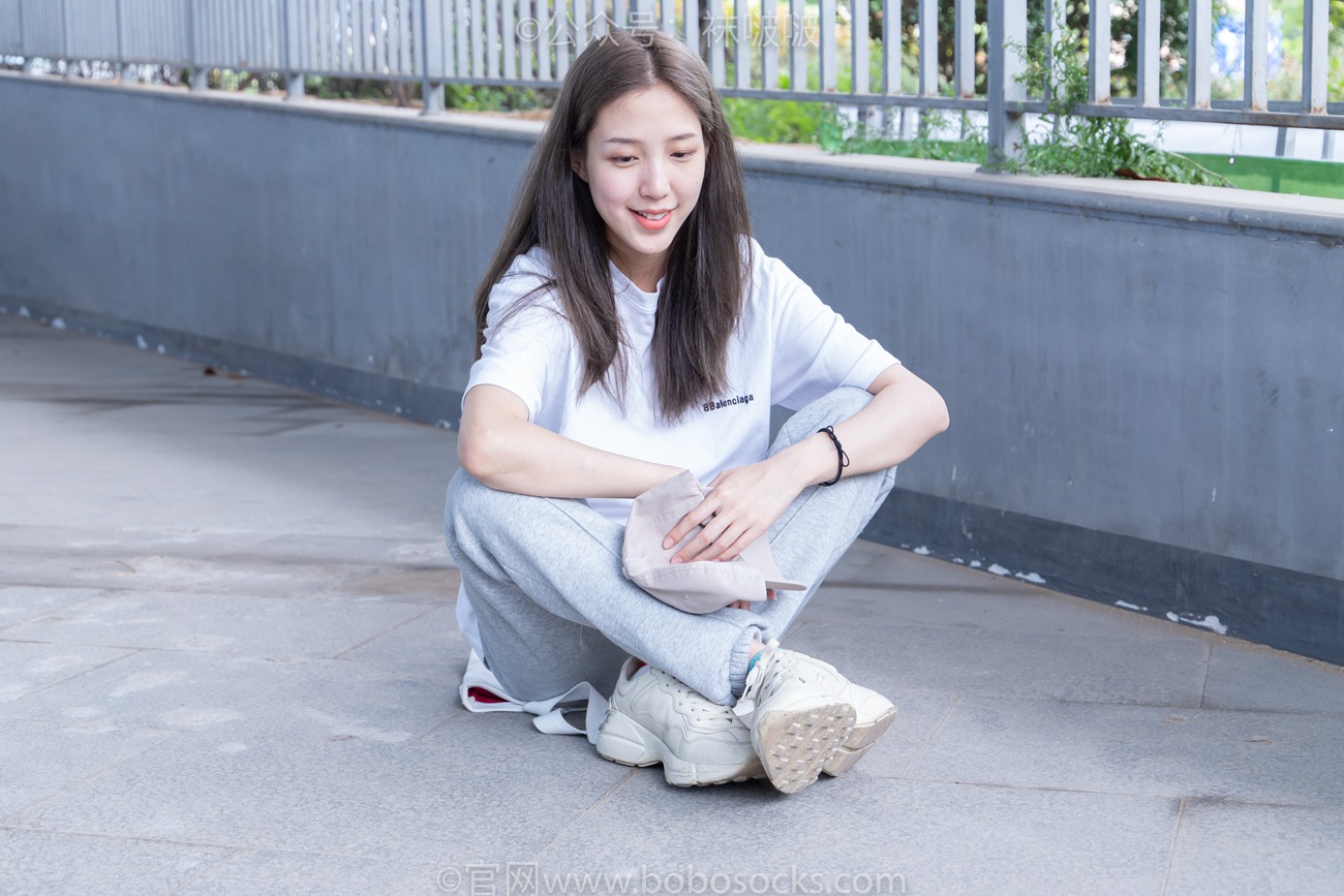 图片[36]-[BoBoSocks袜啵啵]NO.012 泡芙-运动鞋、白棉袜、裸足[132P] – 速更版-美库