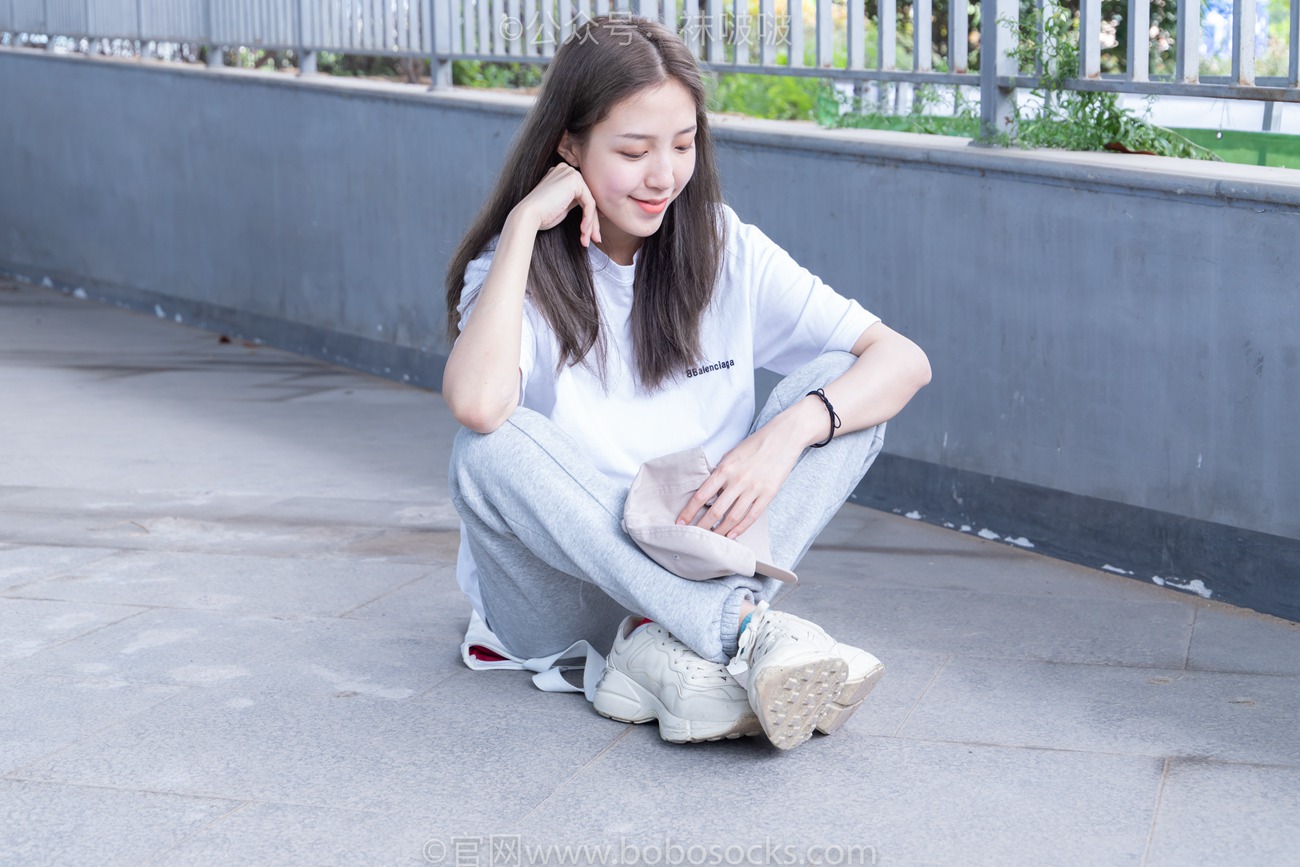 图片[37]-[BoBoSocks袜啵啵]NO.012 泡芙-运动鞋、白棉袜、裸足[132P] – 速更版-美库