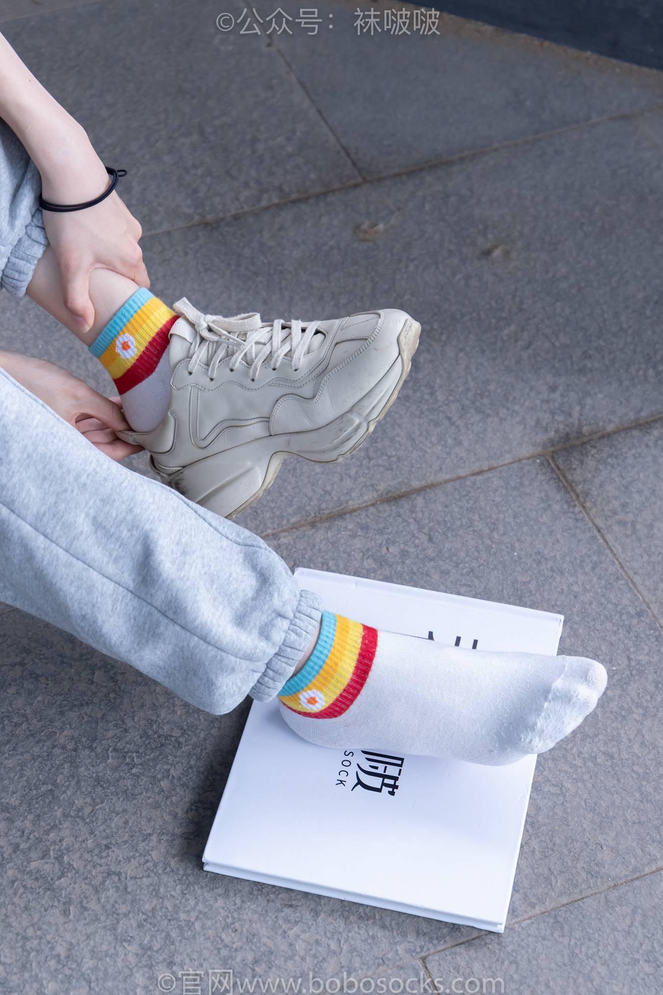 图片[60]-[BoBoSocks袜啵啵]NO.012 泡芙-运动鞋、白棉袜、裸足[132P] – 速更版-美库