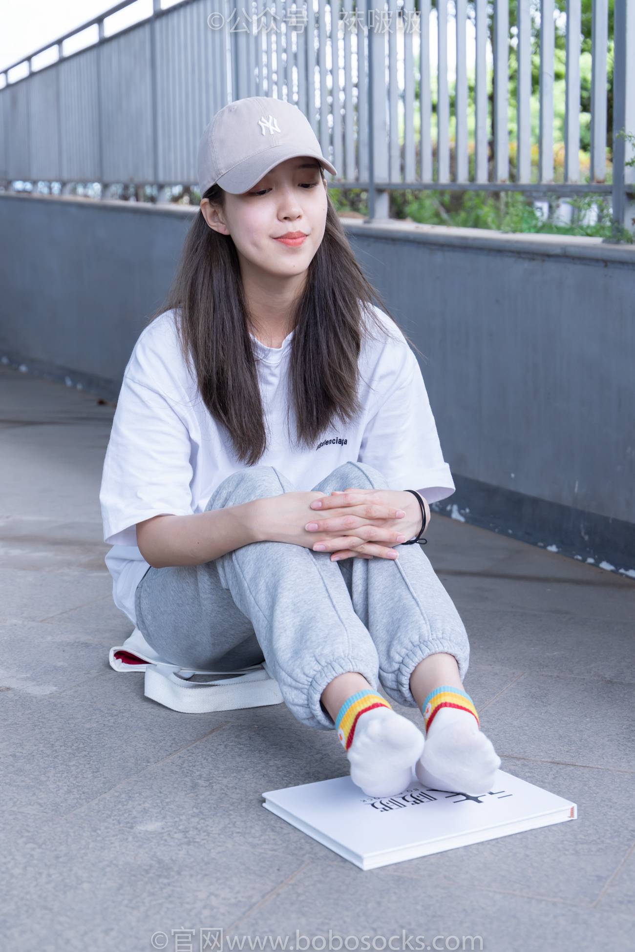 图片[65]-[BoBoSocks袜啵啵]NO.012 泡芙-运动鞋、白棉袜、裸足[132P] – 速更版-美库