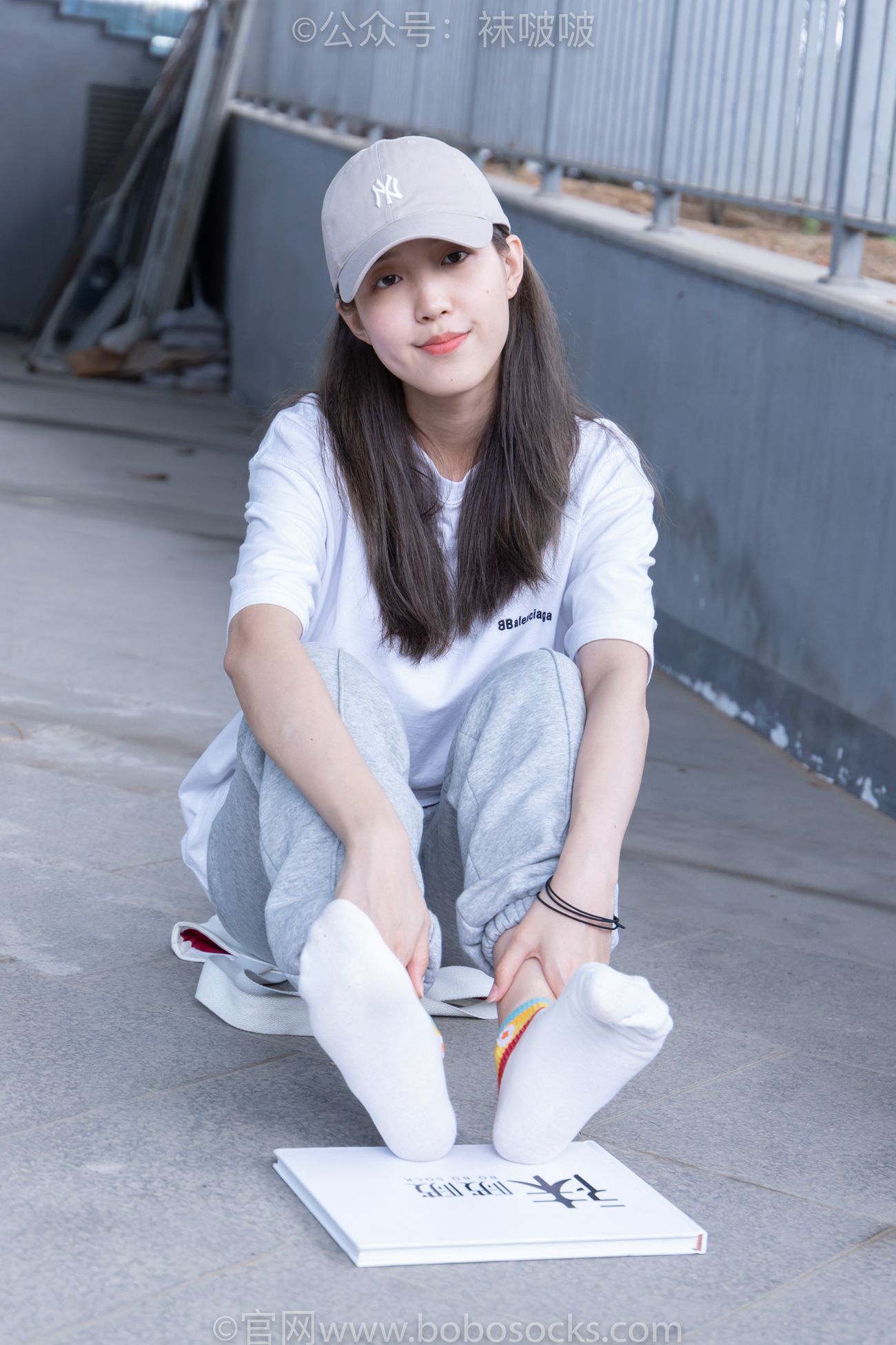 图片[71]-[BoBoSocks袜啵啵]NO.012 泡芙-运动鞋、白棉袜、裸足[132P] – 速更版-美库