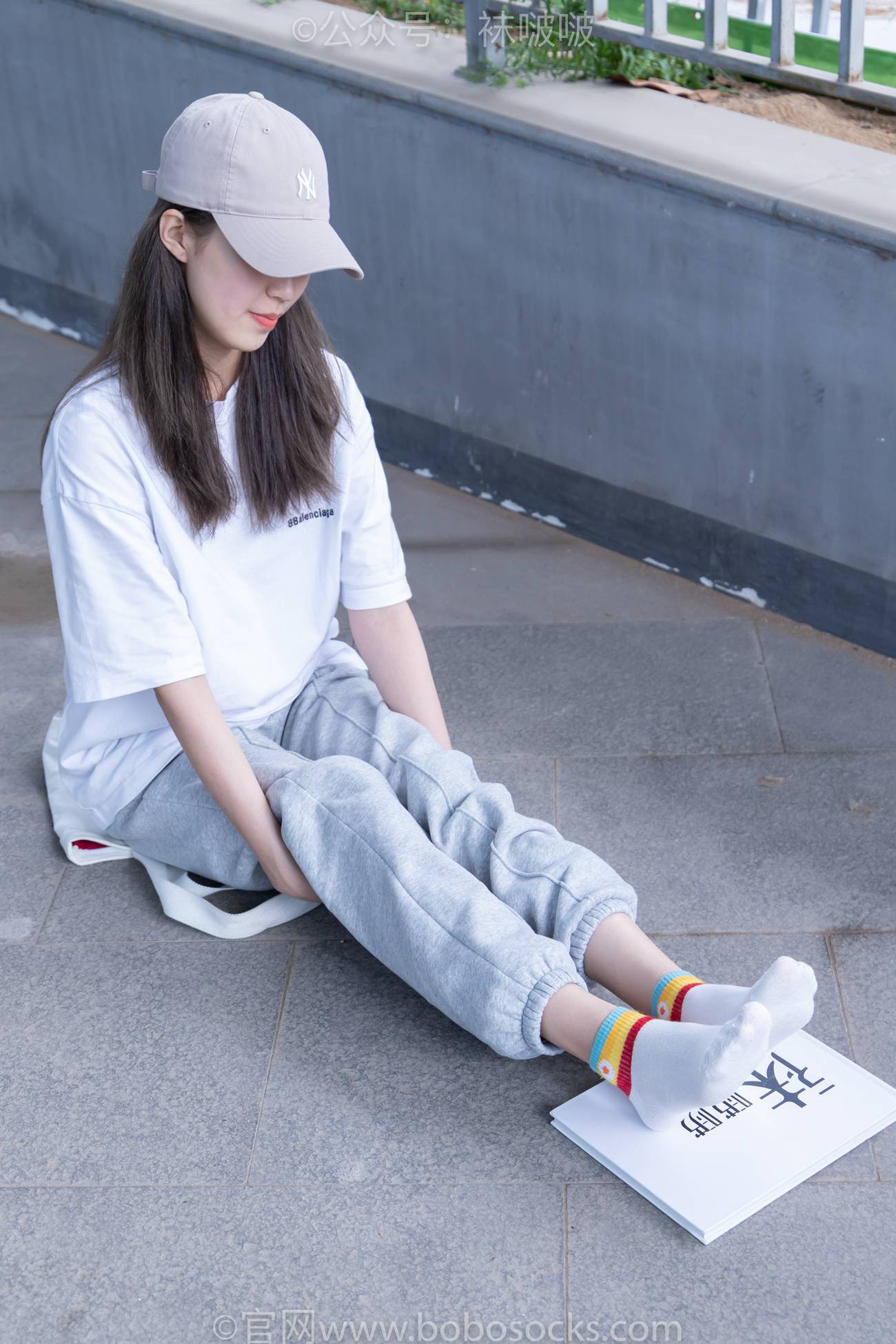 图片[73]-[BoBoSocks袜啵啵]NO.012 泡芙-运动鞋、白棉袜、裸足[132P] – 速更版-美库