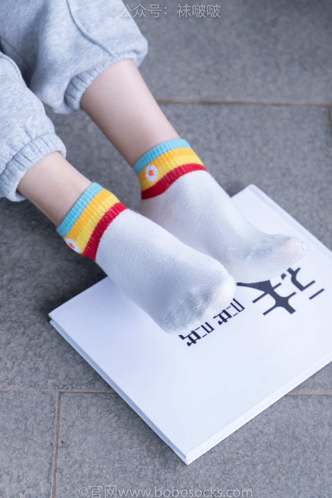 图片[79]-[BoBoSocks袜啵啵]NO.012 泡芙-运动鞋、白棉袜、裸足[132P] – 速更版-美库