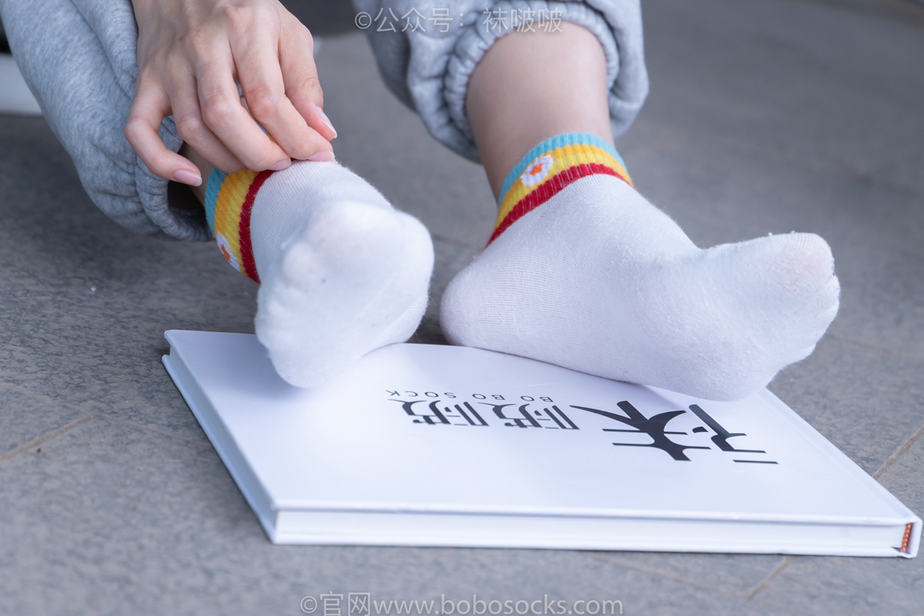 图片[81]-[BoBoSocks袜啵啵]NO.012 泡芙-运动鞋、白棉袜、裸足[132P] – 速更版-美库