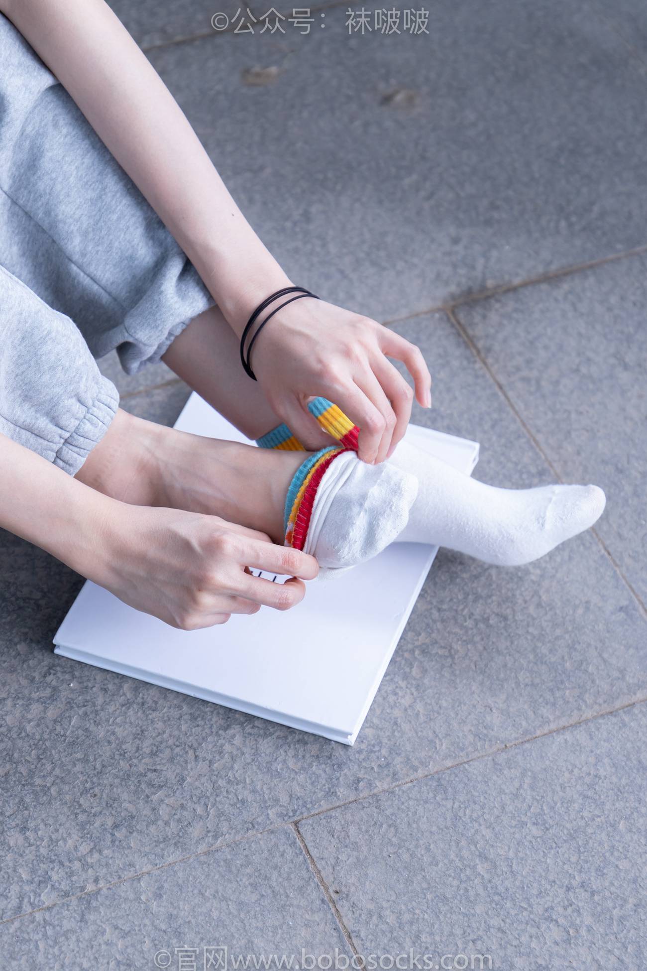 图片[84]-[BoBoSocks袜啵啵]NO.012 泡芙-运动鞋、白棉袜、裸足[132P] – 速更版-美库