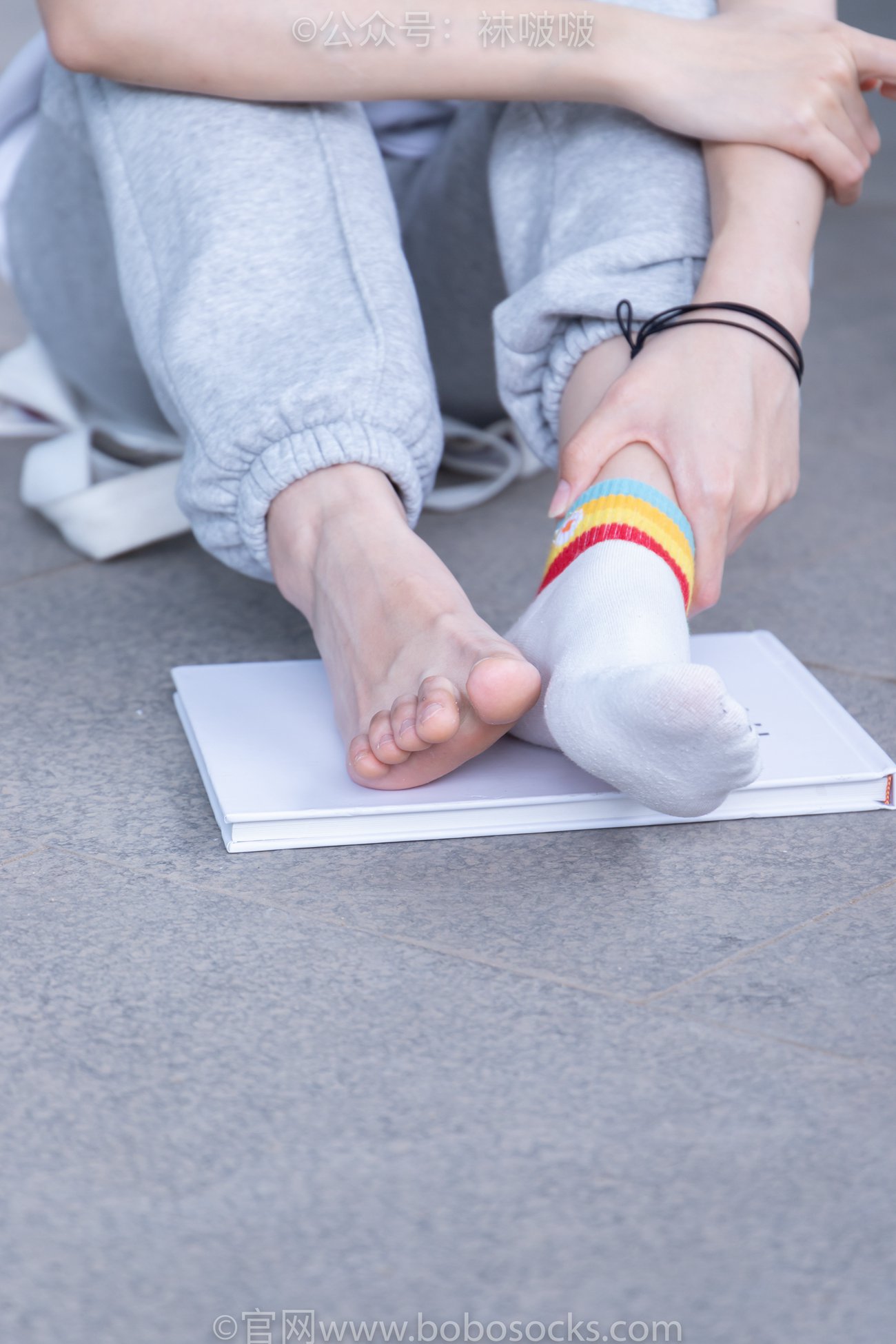 图片[87]-[BoBoSocks袜啵啵]NO.012 泡芙-运动鞋、白棉袜、裸足[132P] – 速更版-美库