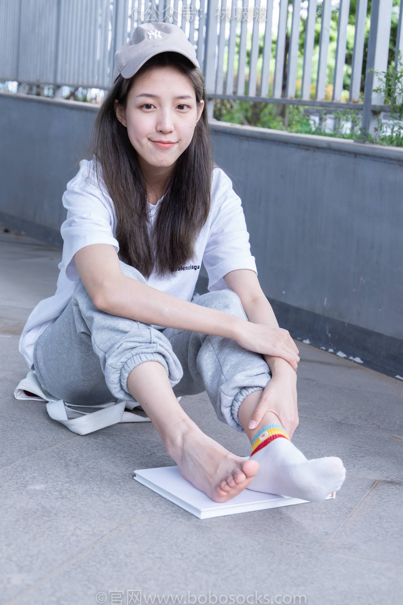 图片[91]-[BoBoSocks袜啵啵]NO.012 泡芙-运动鞋、白棉袜、裸足[132P] – 速更版-美库