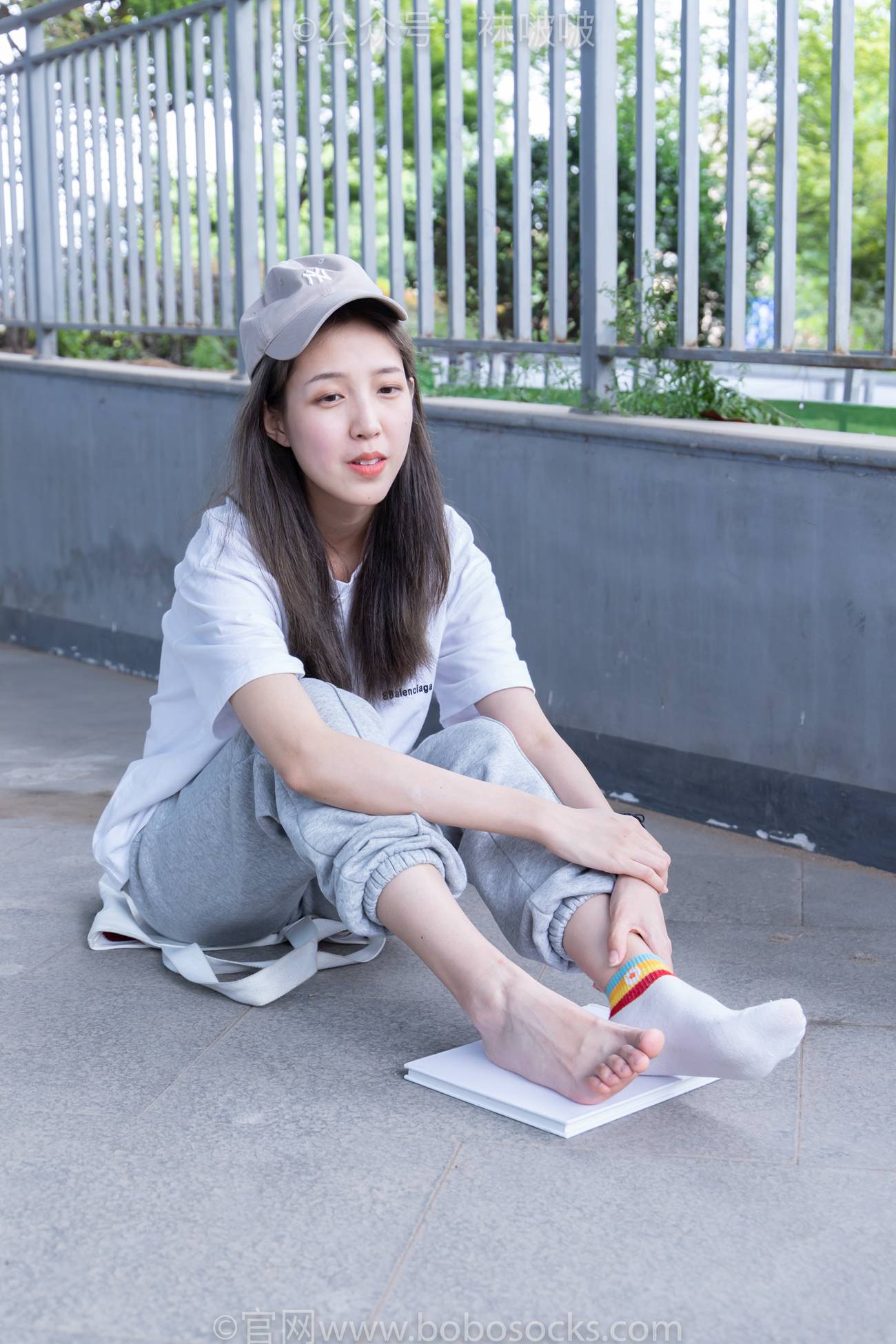 图片[93]-[BoBoSocks袜啵啵]NO.012 泡芙-运动鞋、白棉袜、裸足[132P] – 速更版-美库