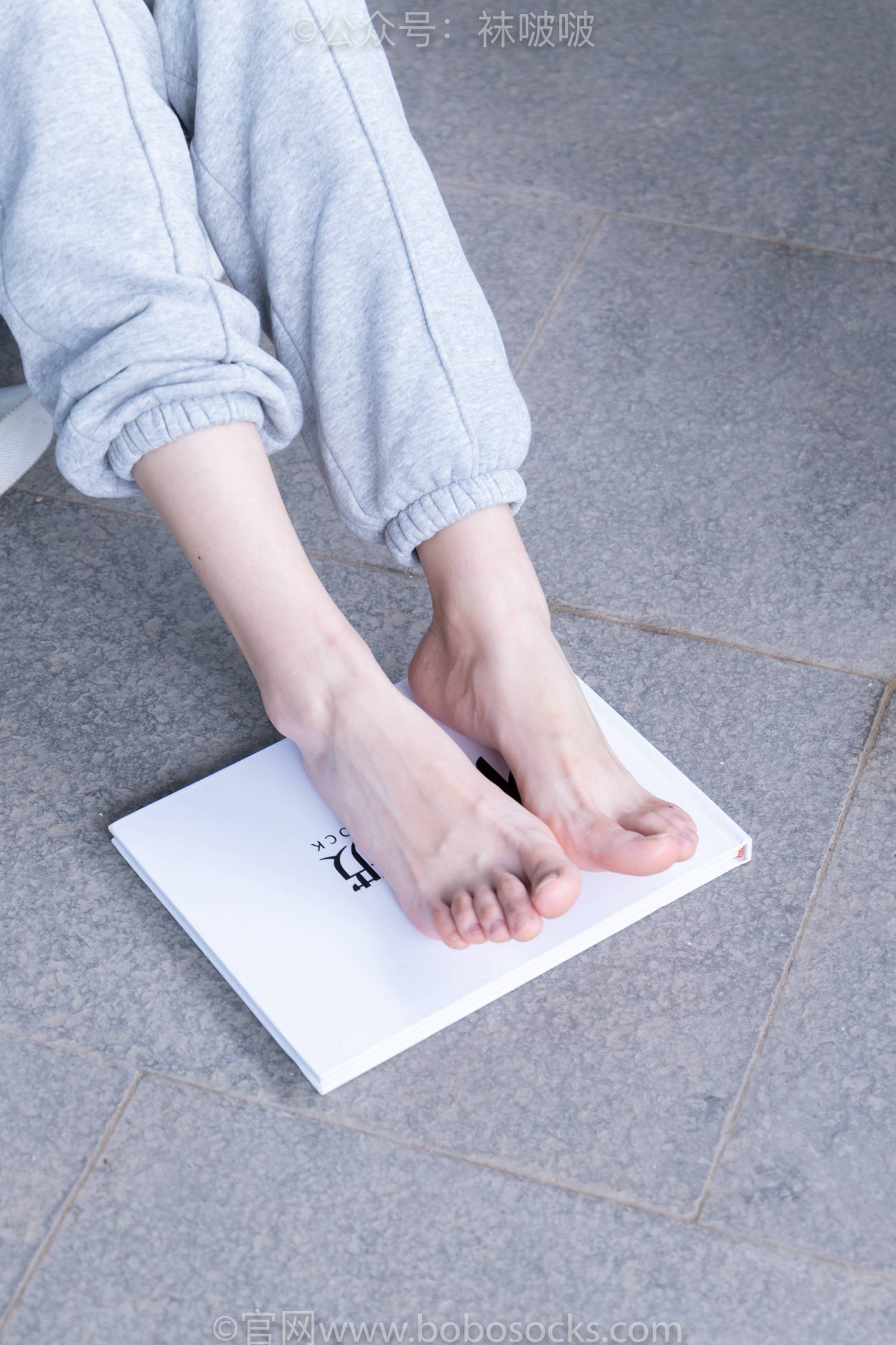 图片[102]-[BoBoSocks袜啵啵]NO.012 泡芙-运动鞋、白棉袜、裸足[132P] – 速更版-美库