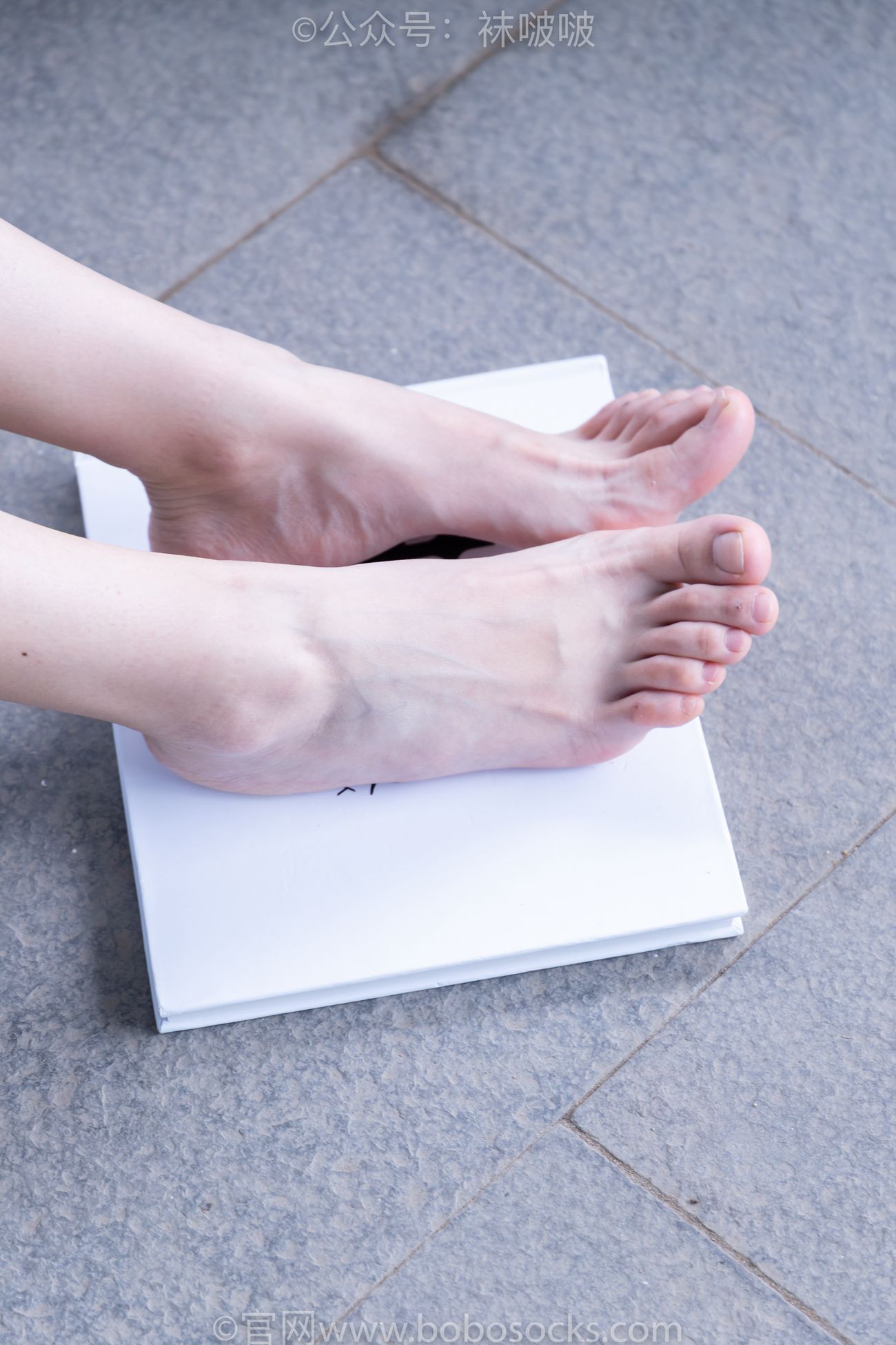 图片[111]-[BoBoSocks袜啵啵]NO.012 泡芙-运动鞋、白棉袜、裸足[132P] – 速更版-美库